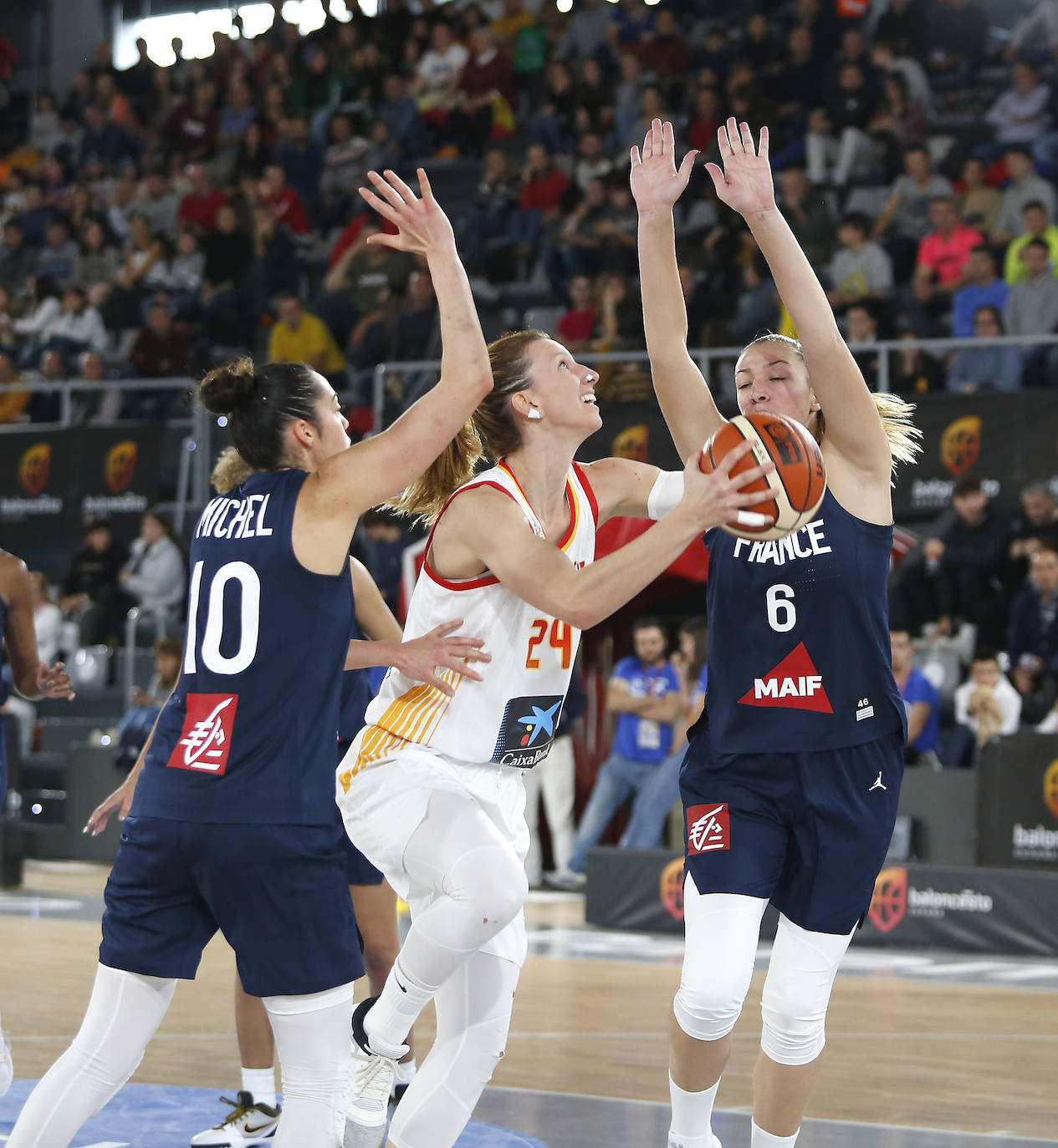 España pierde contra Francia en Palencia.