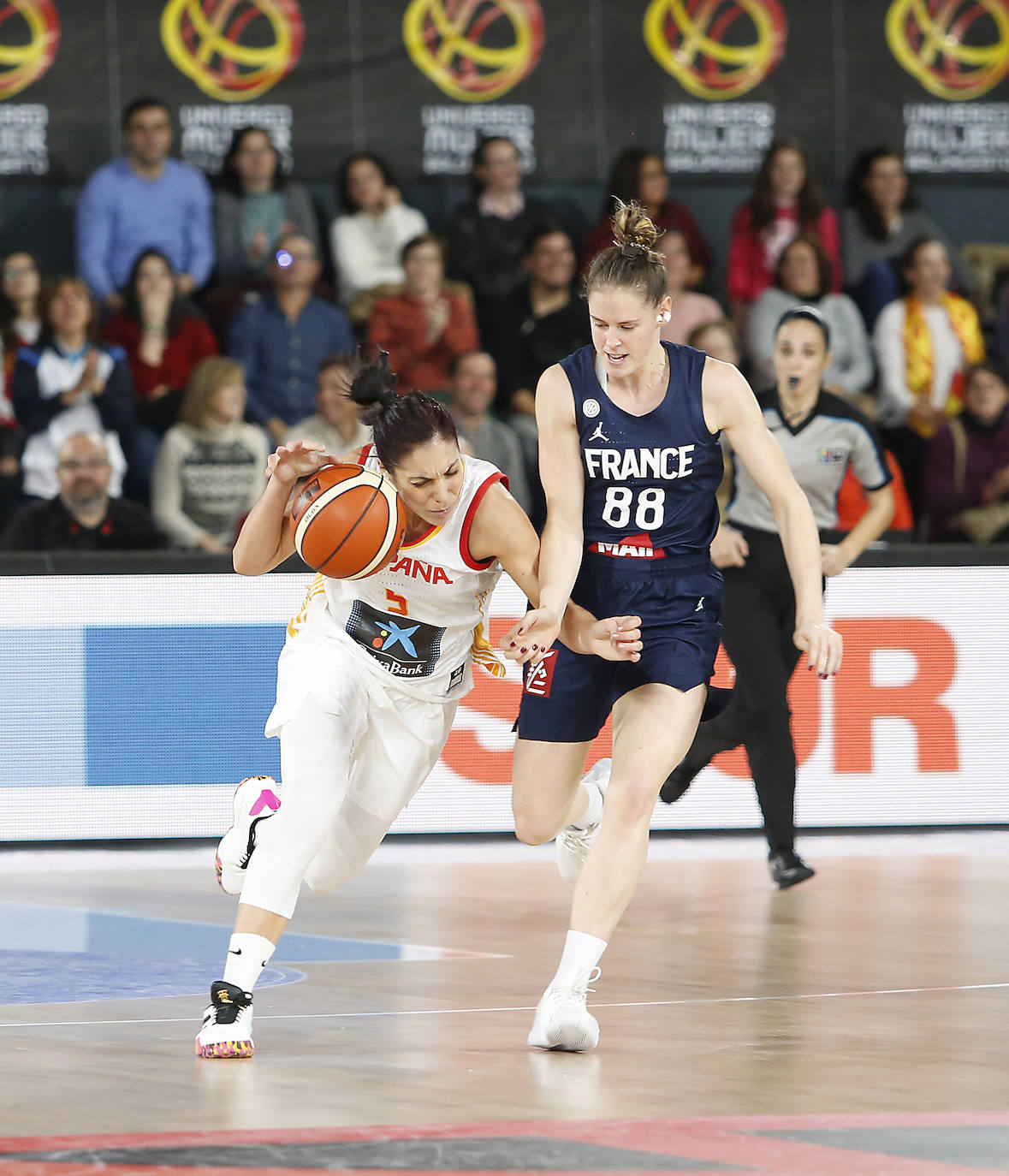España pierde contra Francia en Palencia.