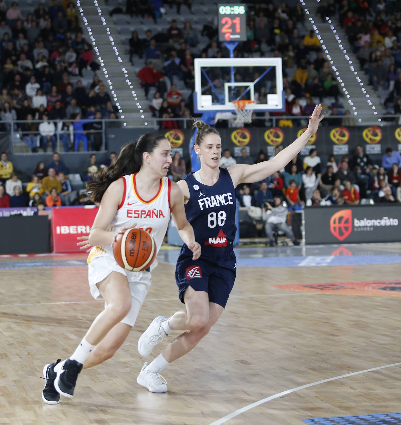 España pierde contra Francia en Palencia.