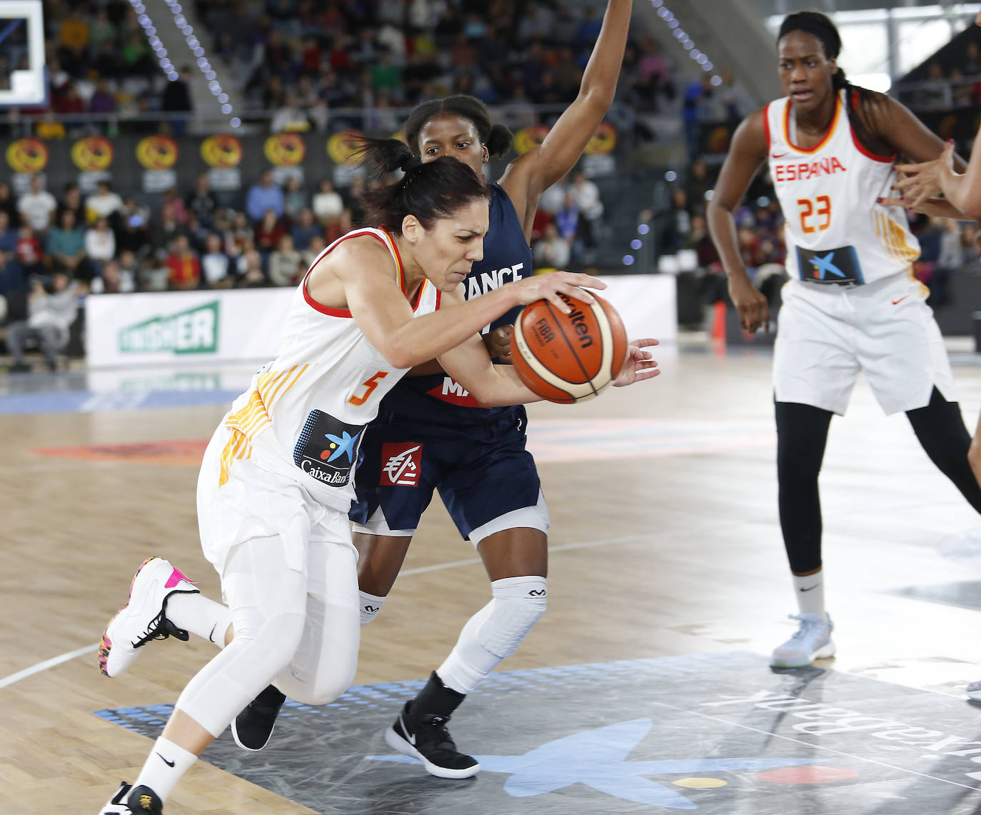 España pierde contra Francia en Palencia.