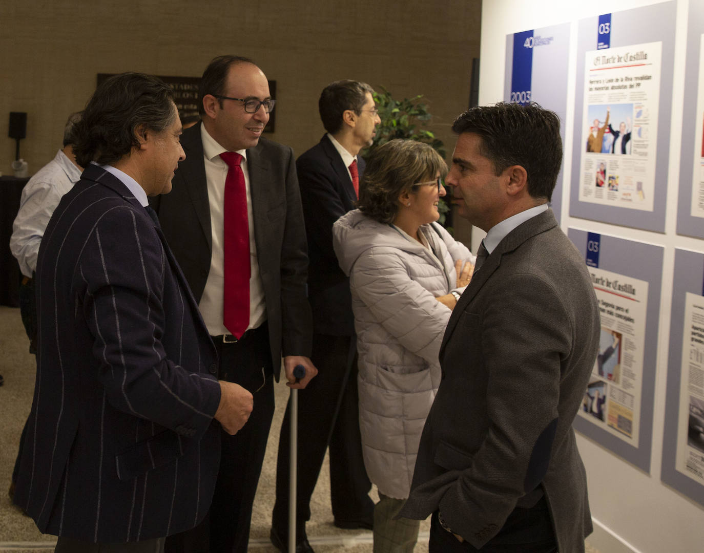 Las Cortes de Castilla y León y El Norte de Castilla reúnen en una exposición, a partir de la completa hemeroteca del diario decano de la prensa española, los hitos de los 11 comicios locales desde 1979