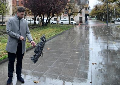 Imagen secundaria 1 - Los tres acusados: arriba, Carlos Cuadrado 'Lucho'; a la izquierda, Victor Rodrìguez 'Viti'; y a la derecha, Raúl Calvo. 