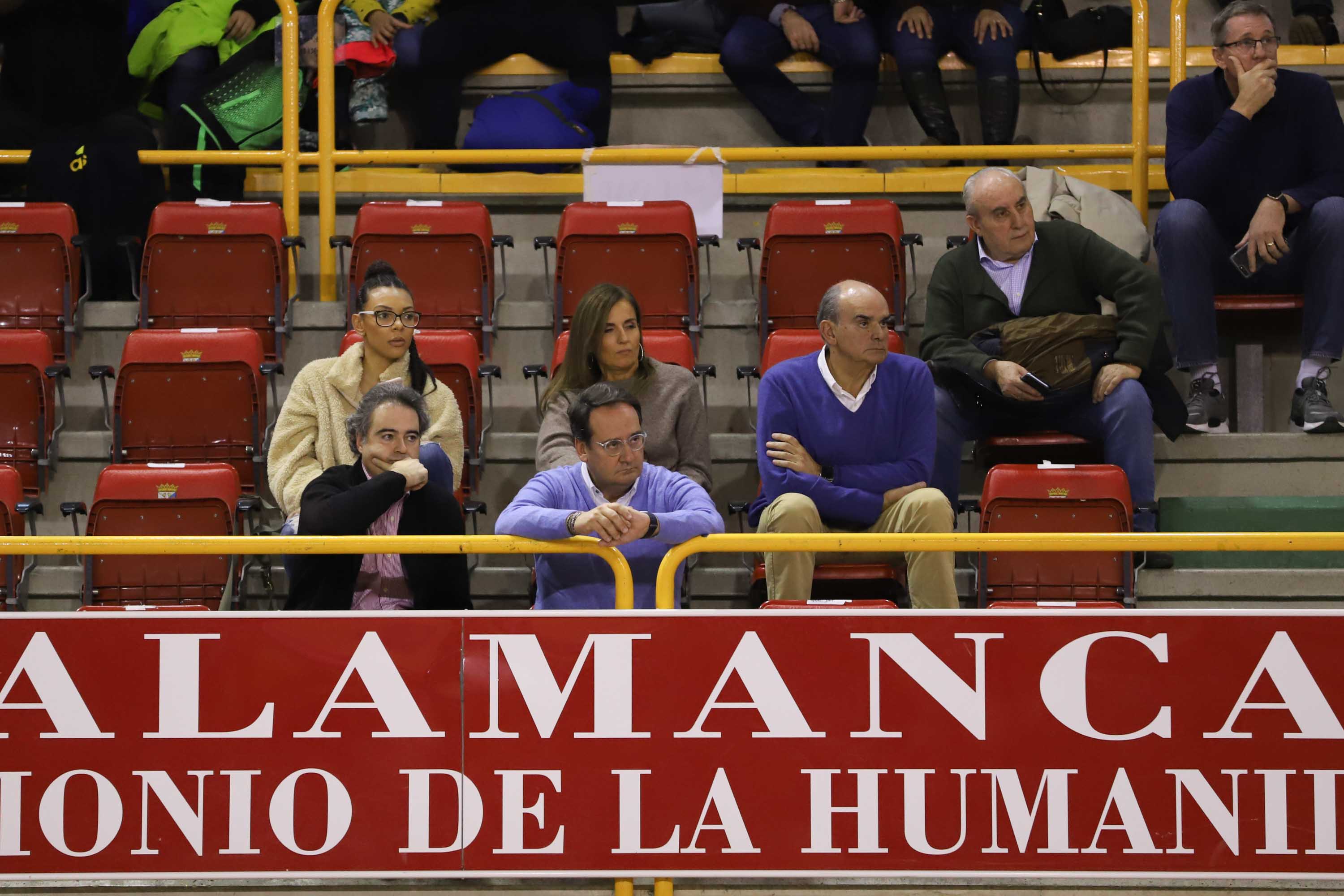 El equipo charro supera a Araski sin problemas tras las dos últimas derrotas ligueras en un duelo con varias jugadoras lesionadas en ambos equipos.