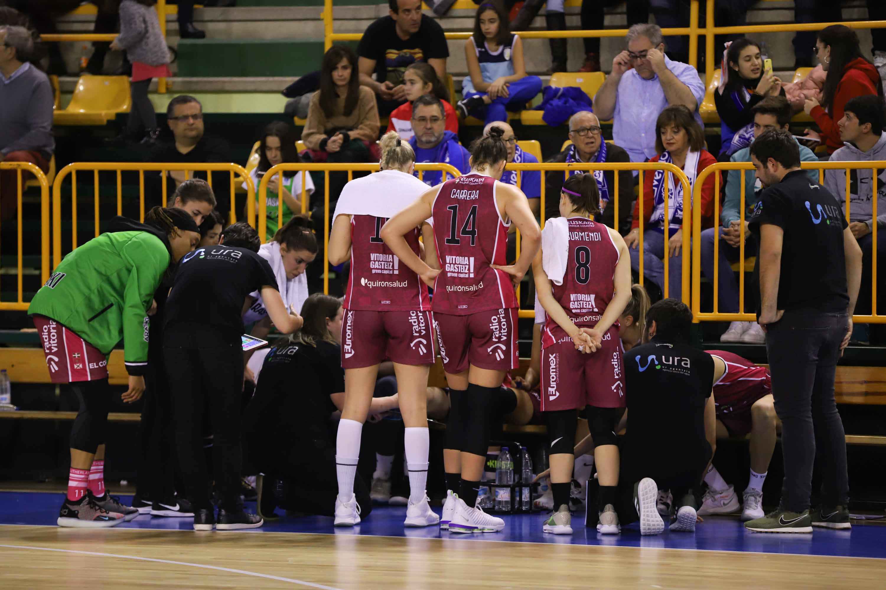 El equipo charro supera a Araski sin problemas tras las dos últimas derrotas ligueras en un duelo con varias jugadoras lesionadas en ambos equipos.