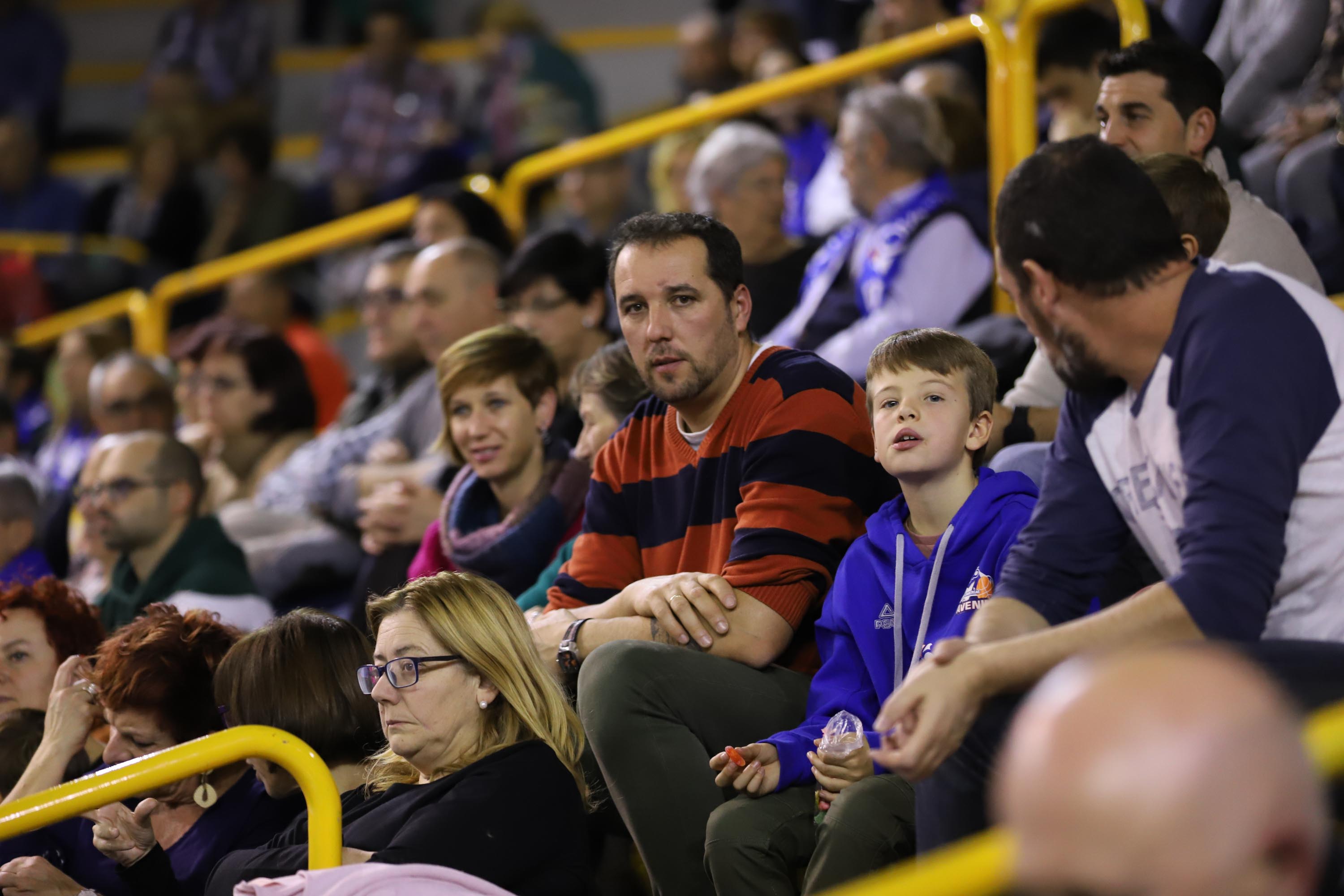 El equipo charro supera a Araski sin problemas tras las dos últimas derrotas ligueras en un duelo con varias jugadoras lesionadas en ambos equipos.