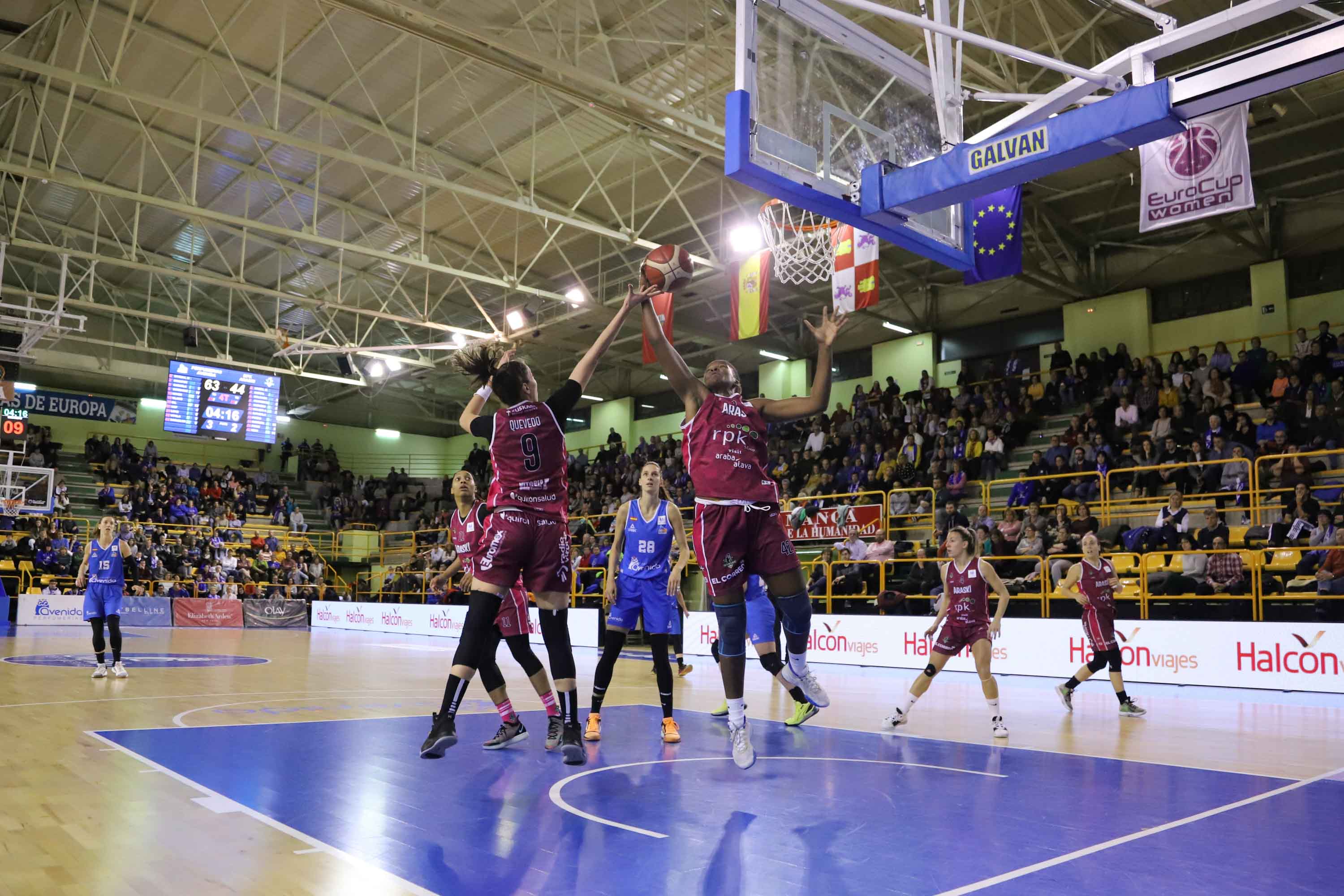 El equipo charro supera a Araski sin problemas tras las dos últimas derrotas ligueras en un duelo con varias jugadoras lesionadas en ambos equipos.