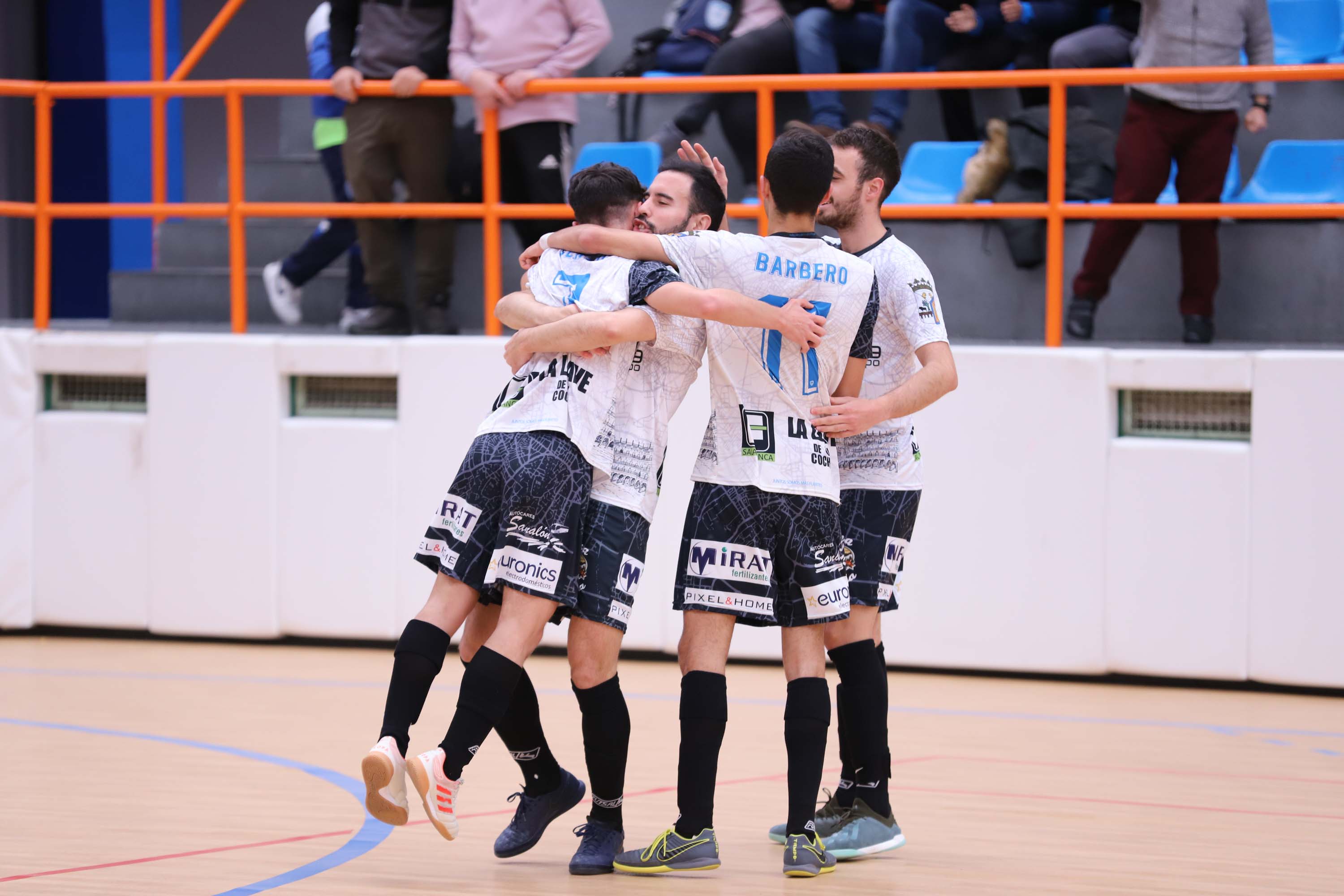 Salamanca Unionistas contra el Racing Cuéllar. 