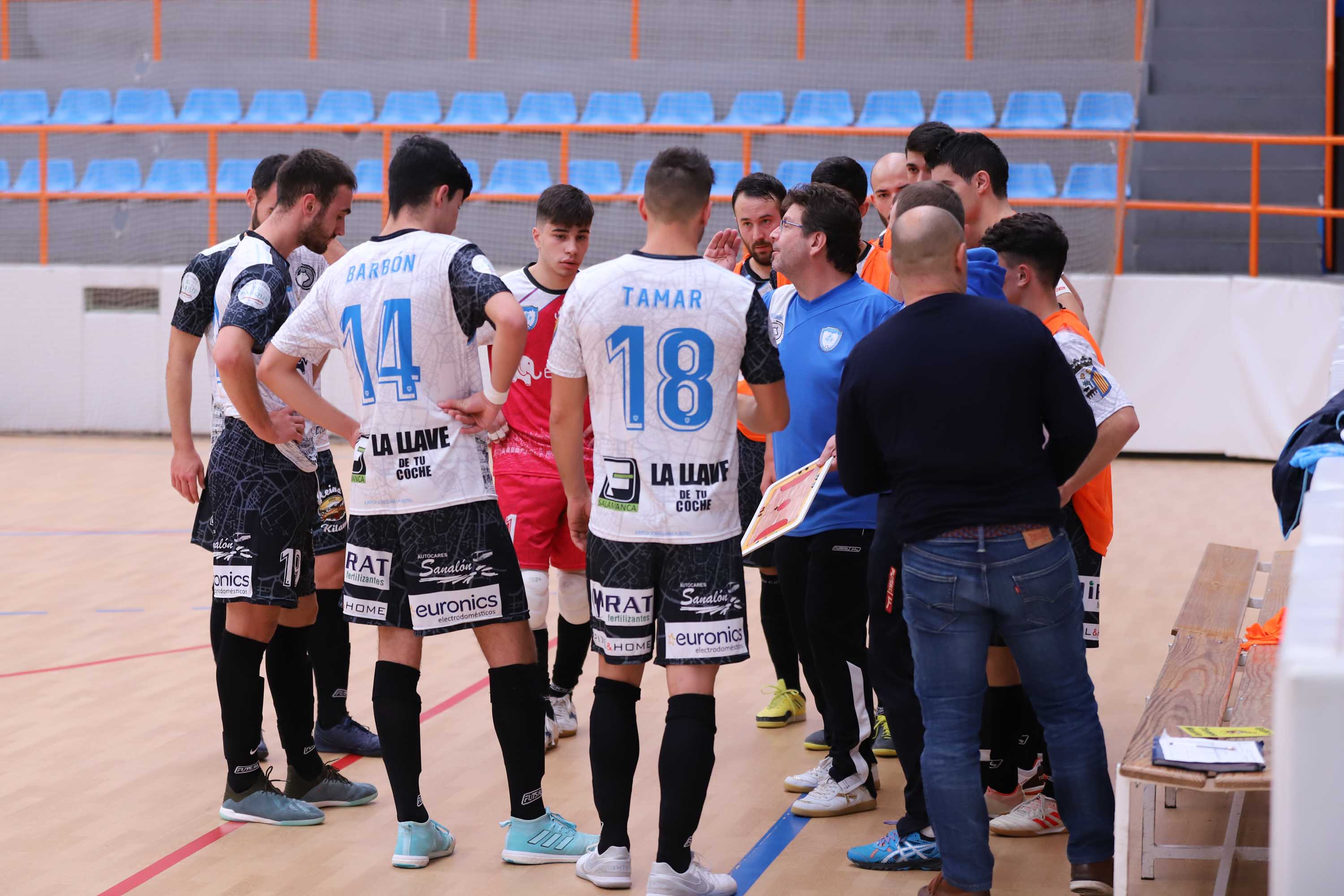 Salamanca Unionistas contra el Racing Cuéllar. 