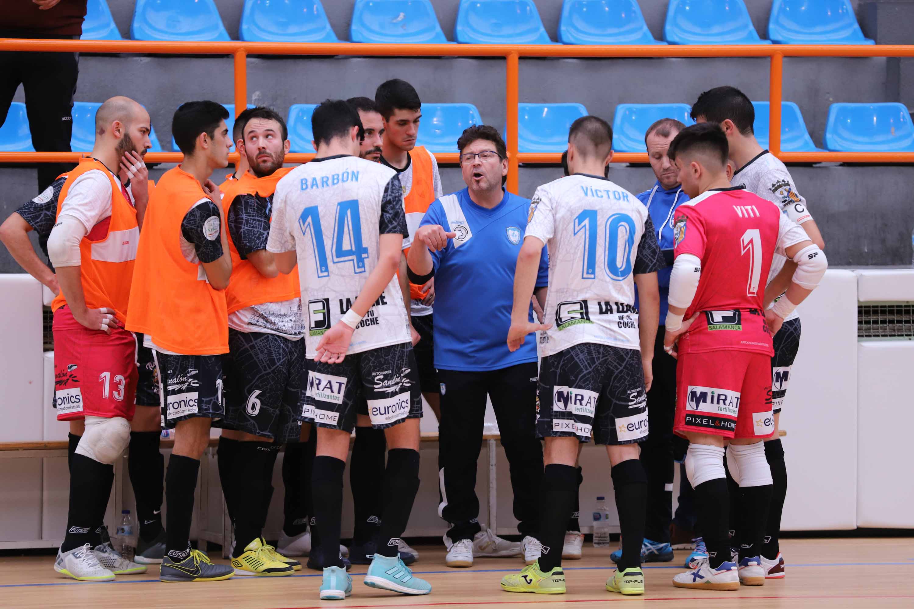 Salamanca Unionistas contra el Racing Cuéllar. 