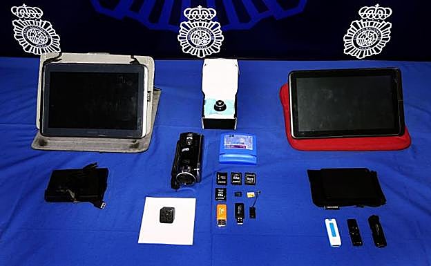 Material incautado al trabajador de Konecta detenido. 