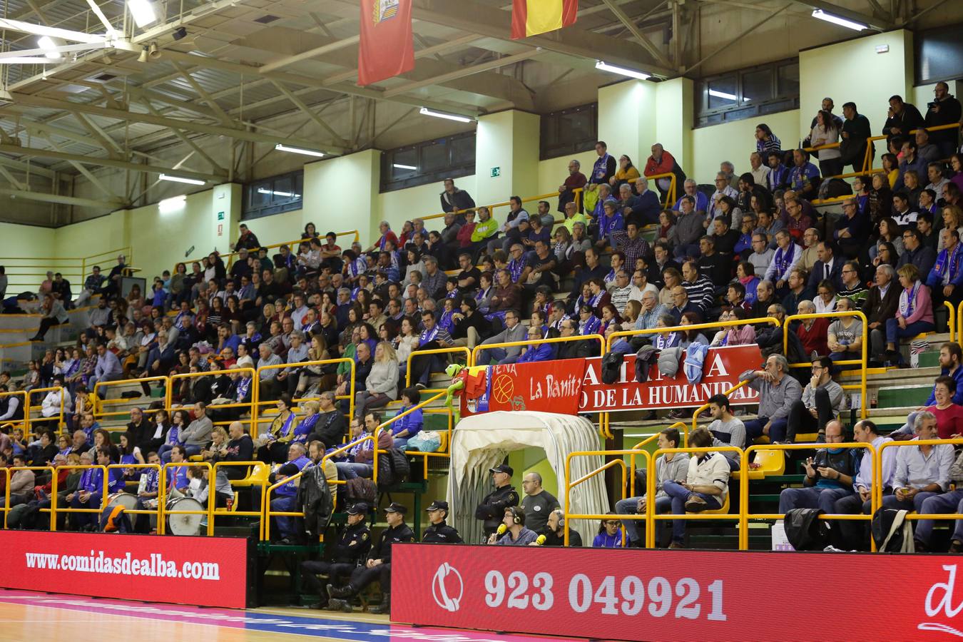 Partido CB Avenida - Olivais FC (92-49).