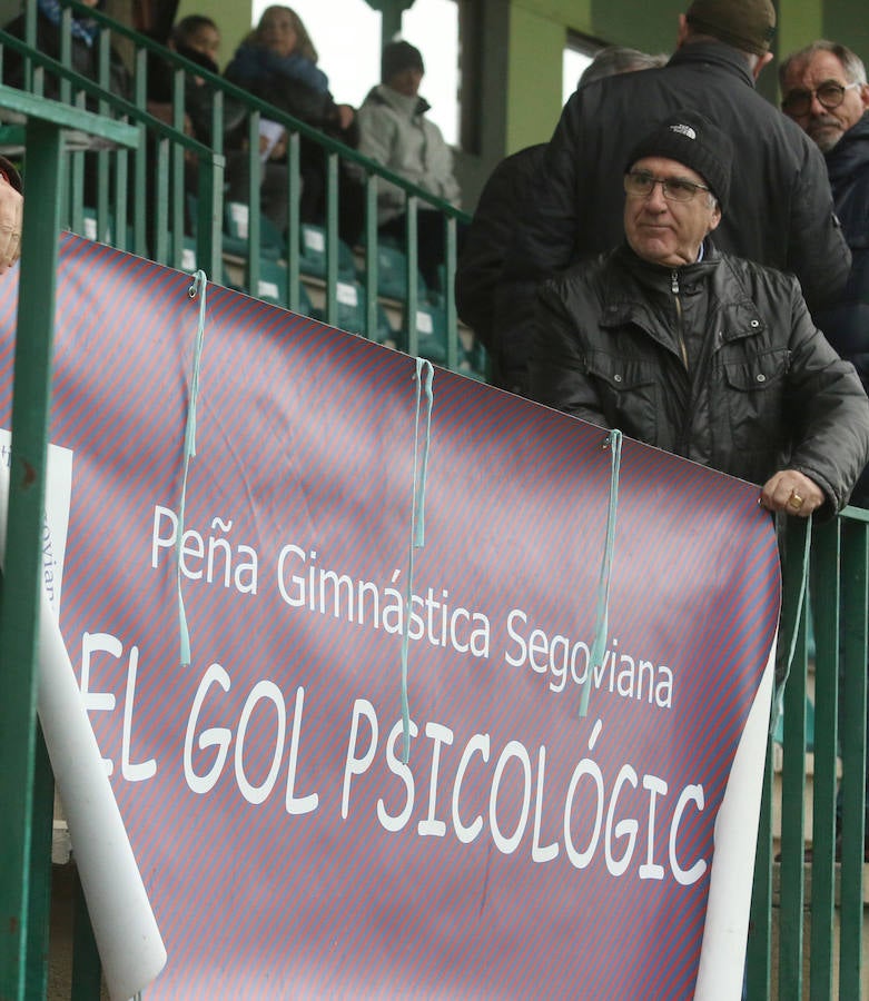 Fotos: La Gimnástica Segoviana golea al Júpiter leonés