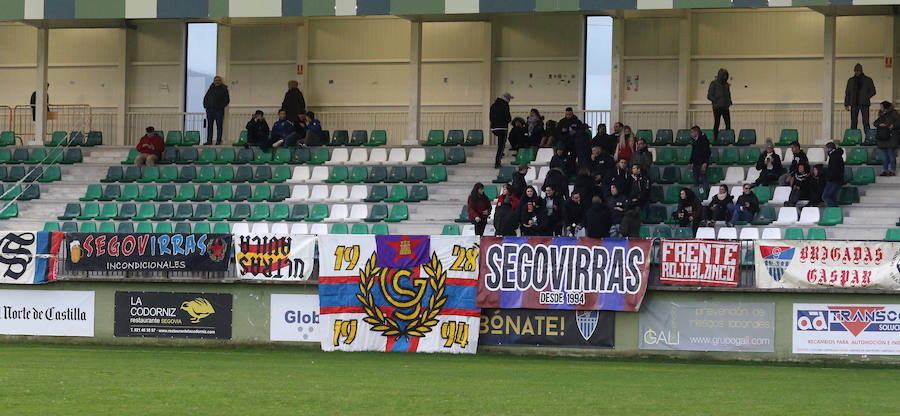 Fotos: La Gimnástica Segoviana golea al Júpiter leonés