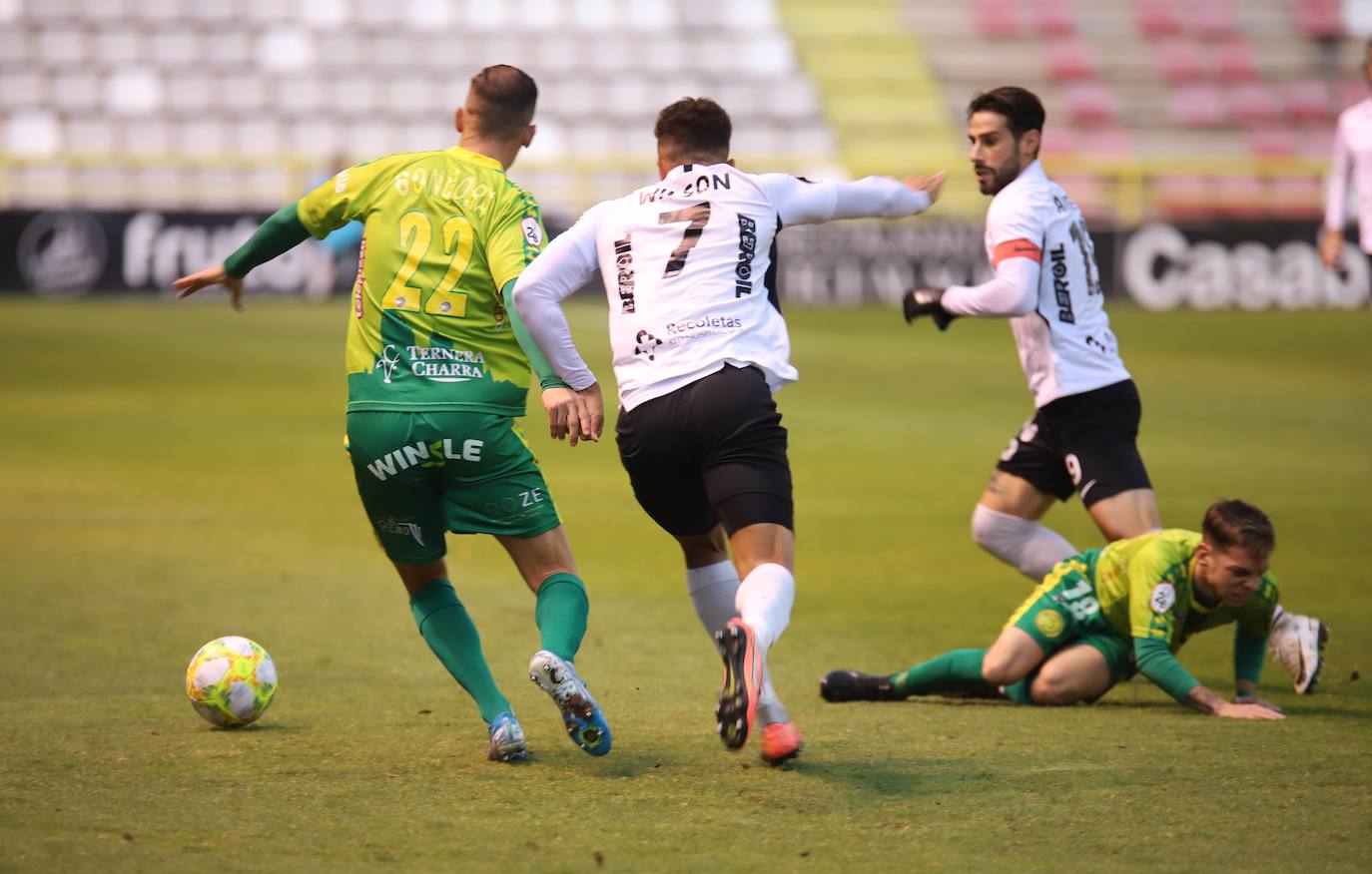 El encuentro se saldó con 3 goles a 0 a favor del Unionistas CF (0-3). 