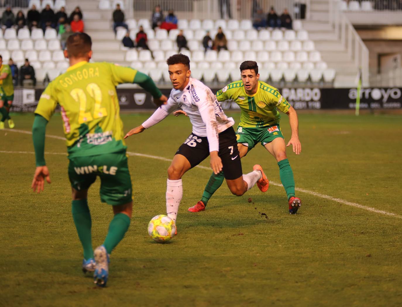 El encuentro se saldó con 3 goles a 0 a favor del Unionistas CF (0-3). 