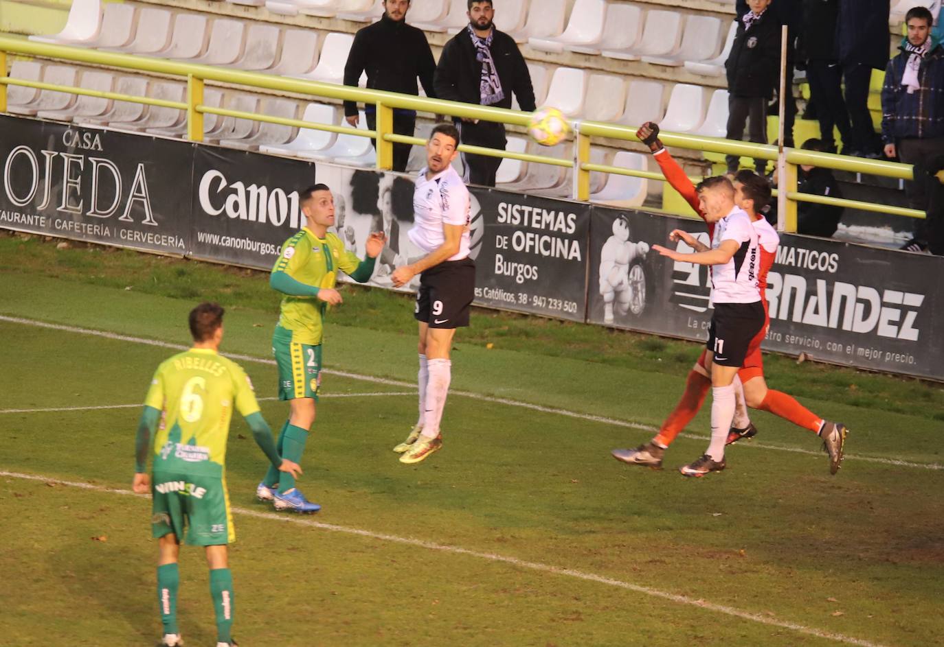 El encuentro se saldó con 3 goles a 0 a favor del Unionistas CF (0-3). 