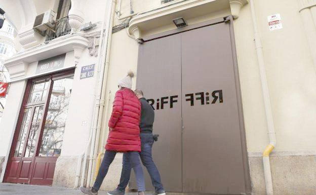 Imagen de la entrada al restaurante.