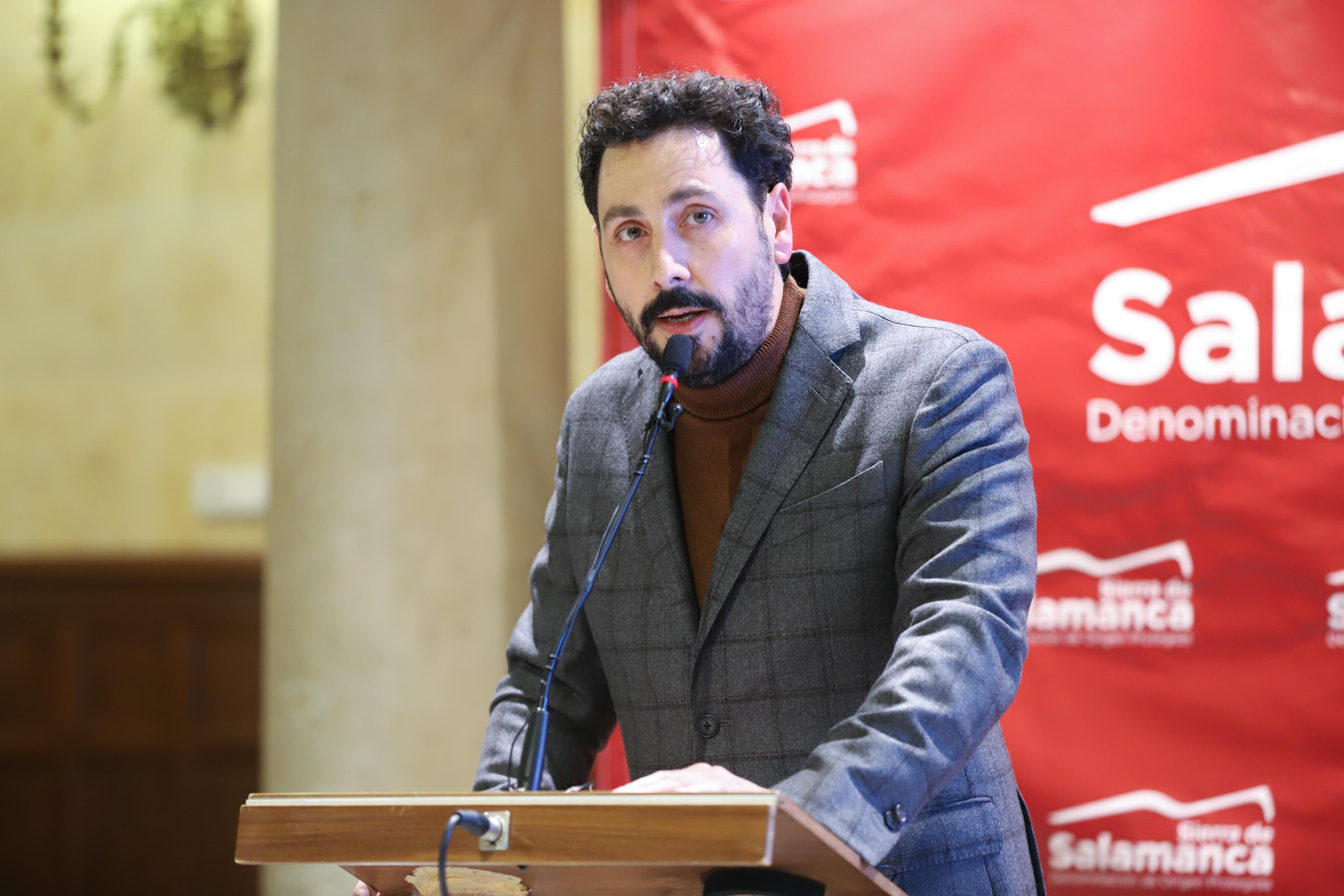 La gala de 2019 se celebró, un año más, en el incomparable marco del Casino de Salamanca, adornado para la ocasión con estandartes bordados con motivos serranos de Mogarraz y San Esteban de la Sierra