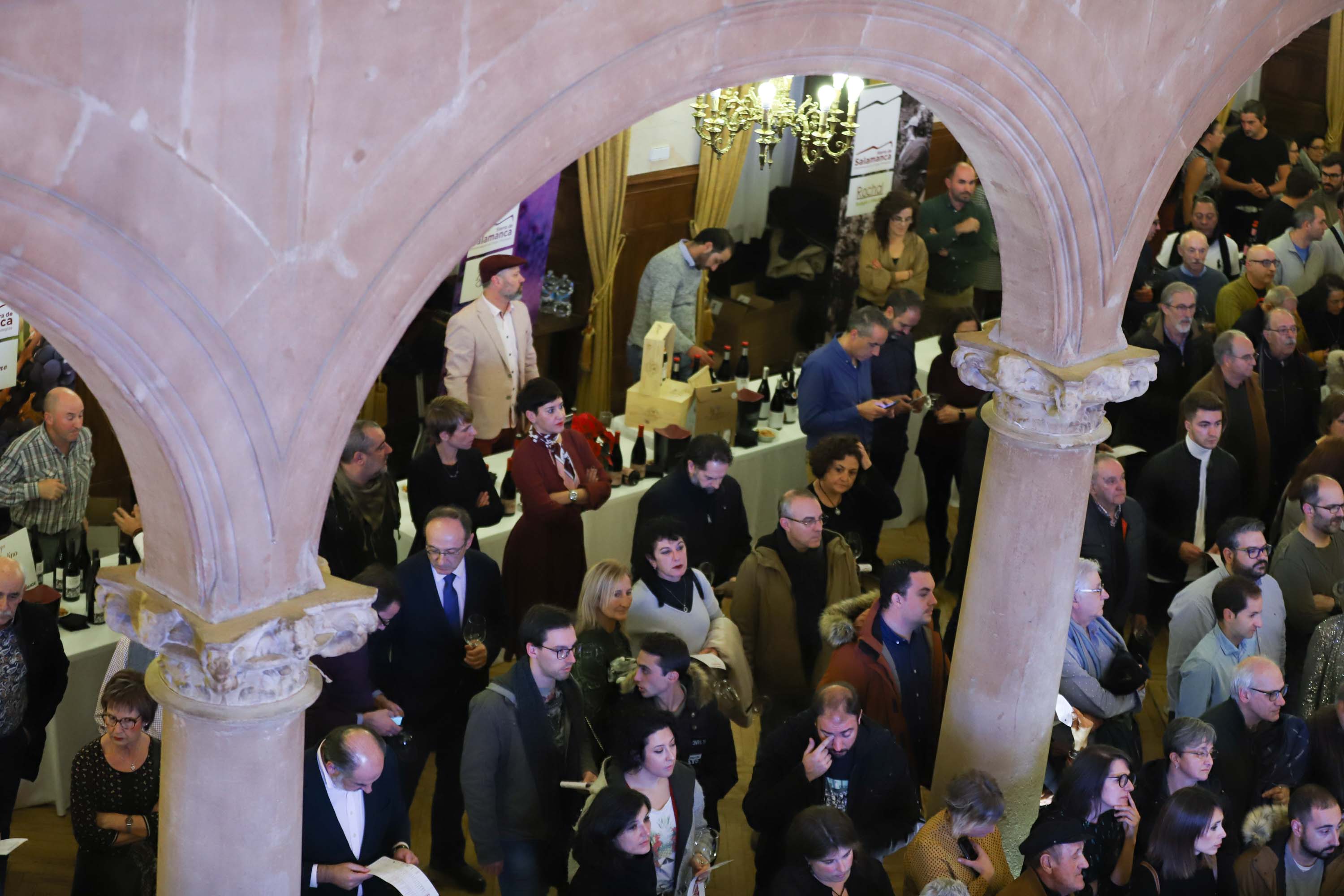 La gala de 2019 se celebró, un año más, en el incomparable marco del Casino de Salamanca, adornado para la ocasión con estandartes bordados con motivos serranos de Mogarraz y San Esteban de la Sierra
