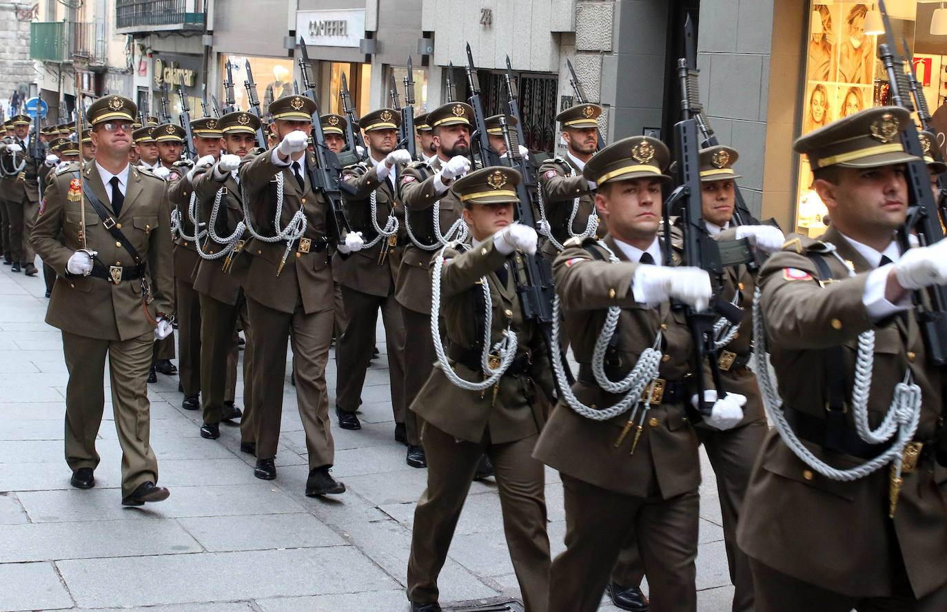 Los artilleros de Segovia celebran Santa Bárbara 