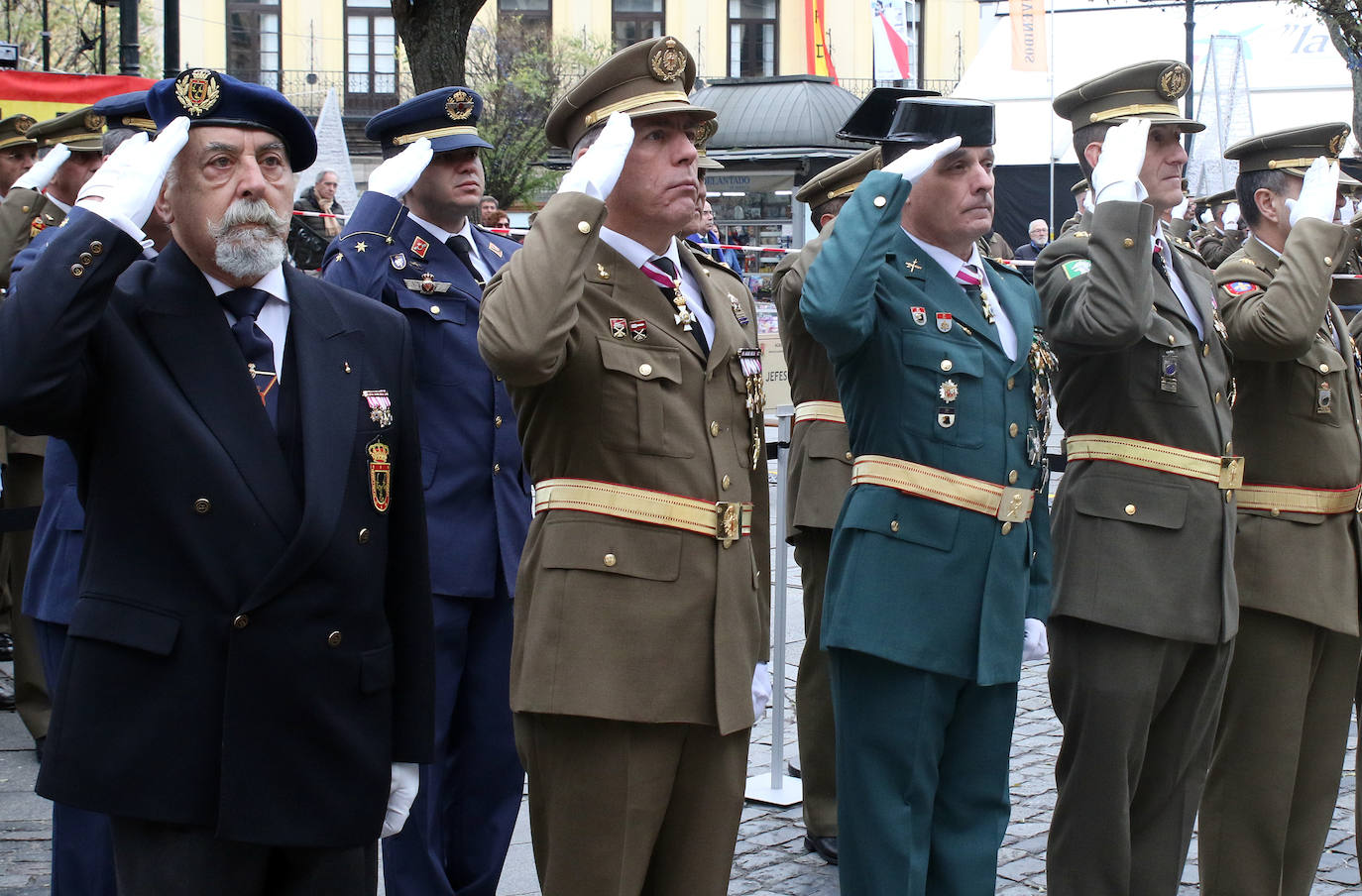 Fotos: Segovia celebra Santa Bárbara, patrona de la Academia de Artilleria