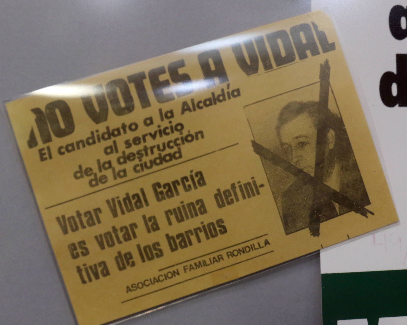 El Archivo Municipal acoge la exposición '40 años de democracia en Valladolid'. Rememora con fotografías, documentos y propaganda las elecciones municipales del 3 de abril de 1979. 