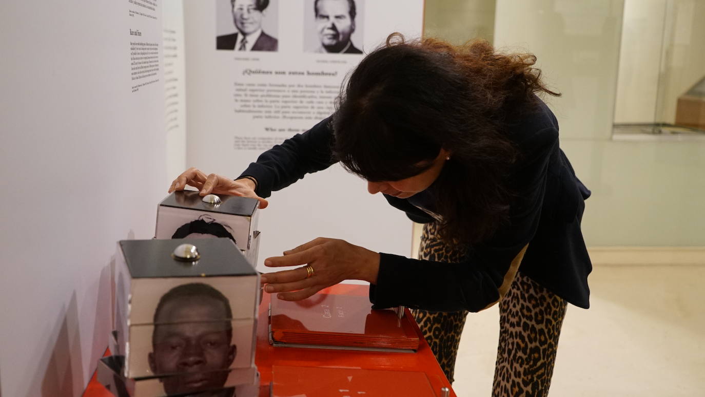 El Museo de la Ciencia examina los procesos del recuerdo desde los puntos de vista personal, cultural, psicológico y biológico con experimentos, proyecciones y paneles informativos en la muestra 'Memoria', desarrollada por el Museo de las Ciencias Príncipe Felipe de Valencia en colaboración con el Exploratorium de San Francisco. 