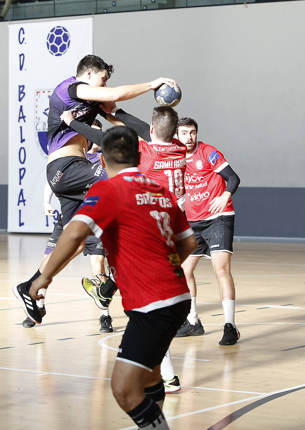 Balopal y DKV Gijón.