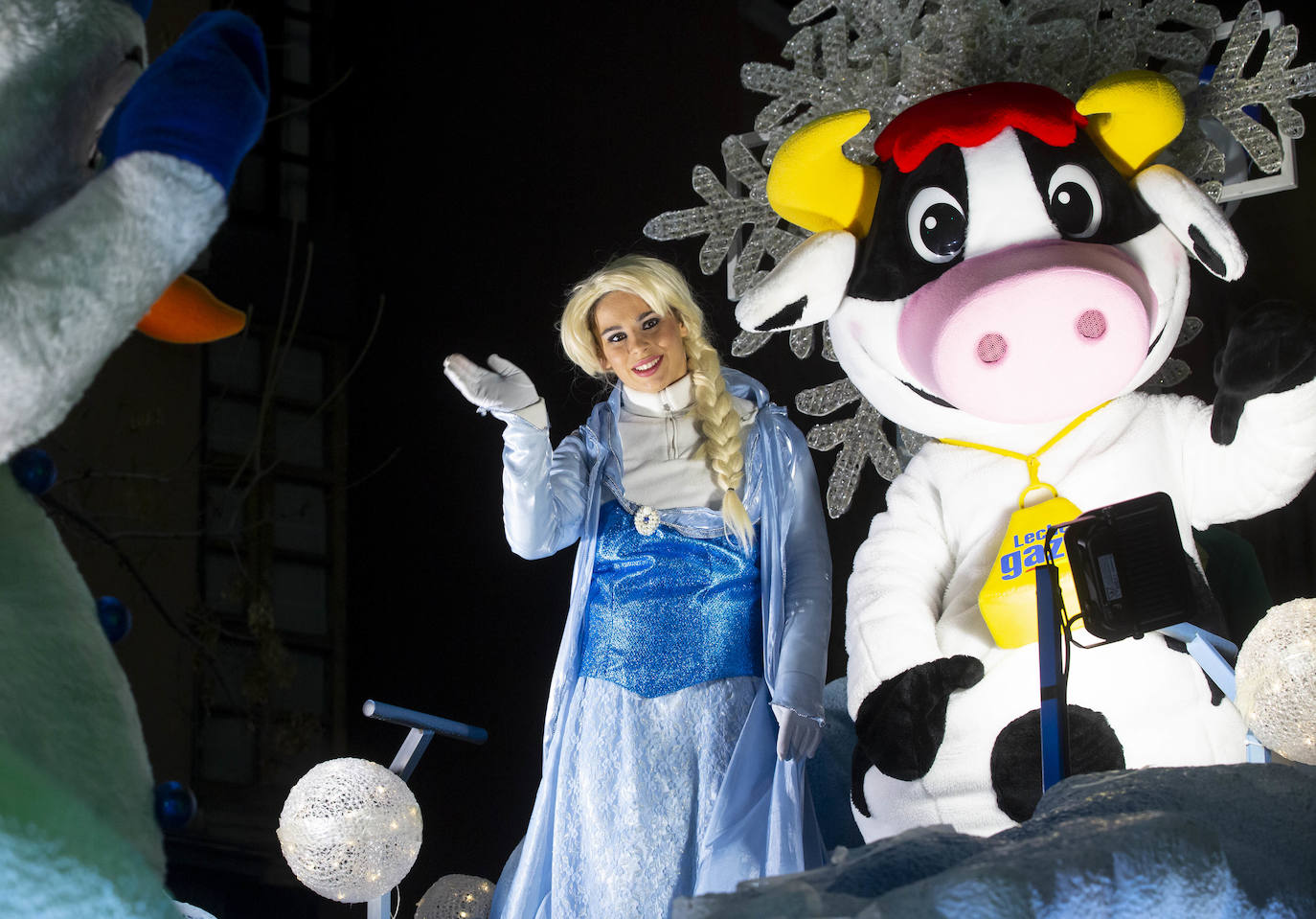 La Navidad se ha adelantado y Papá Noel ya recorre las calles de Valladolid. 