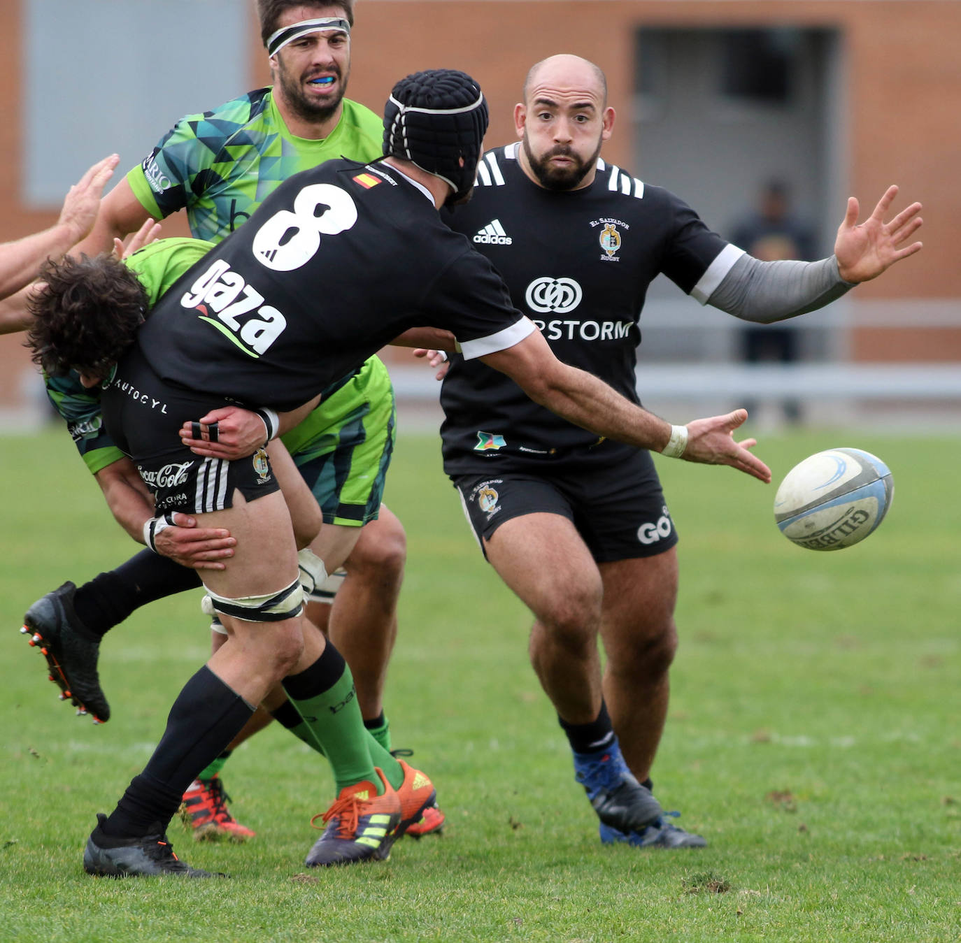 Encuentro celebrado este domingo en Pepe Rojo entre el Silverstorm El Salvador y el Bathco Rugby de Santander.