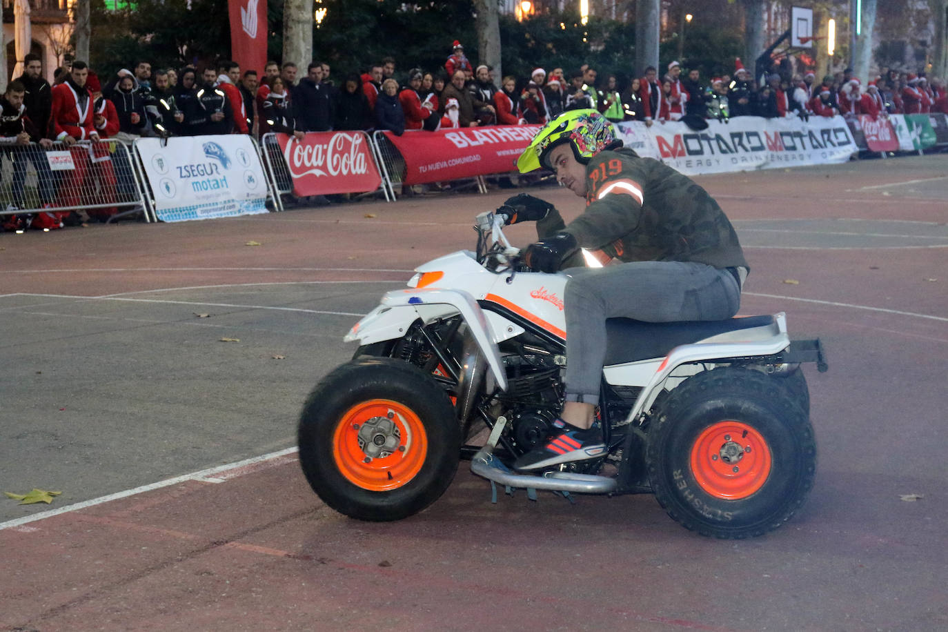 Fotos: Las imágenes de la Cabalgata Motera de Valladolid