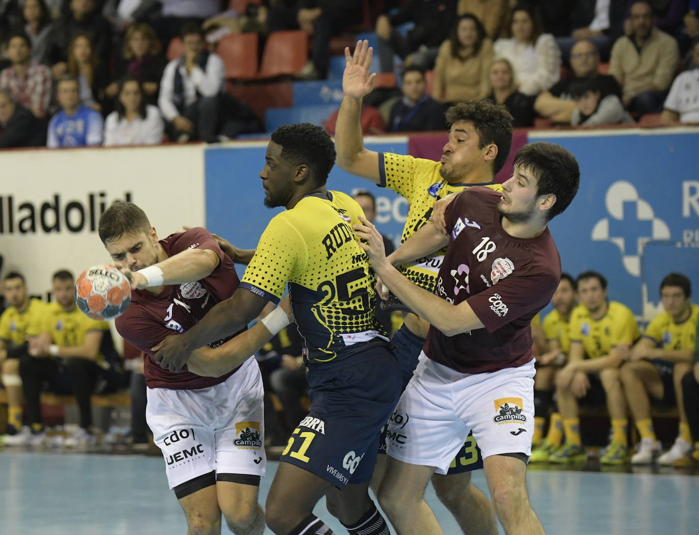 El equipo de Óscar Ollero no pudo sino caer en la clasificación para la final de la Copa Asobal. 