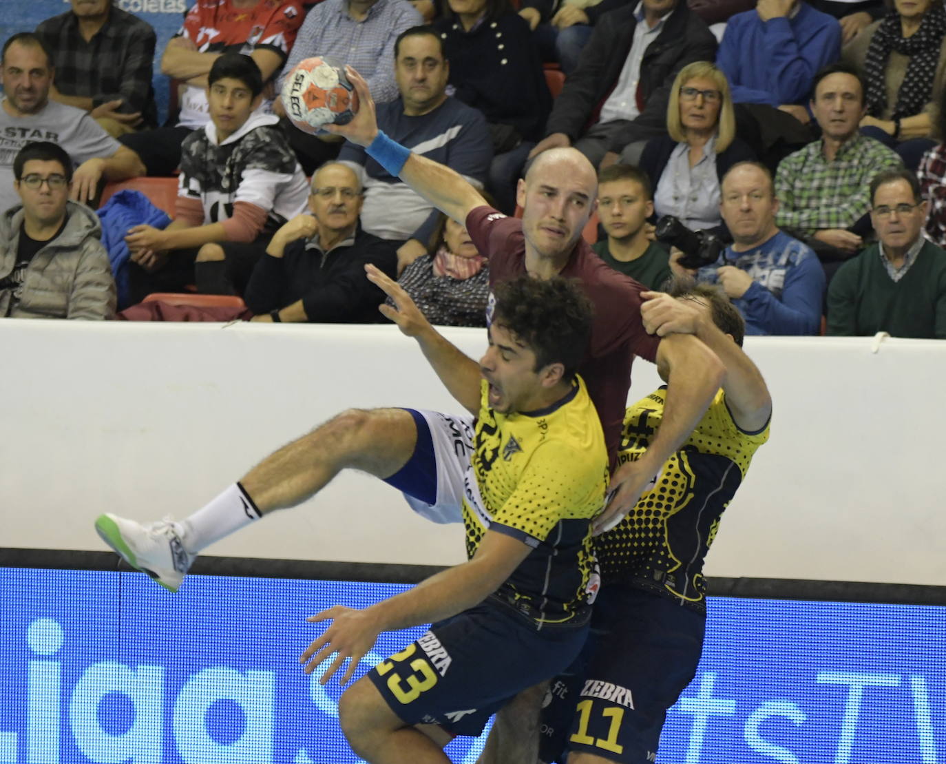 El equipo de Óscar Ollero no pudo sino caer en la clasificación para la final de la Copa Asobal. 