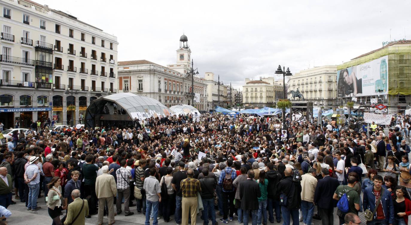 Jóvenes convocados por el Movimiento 15-M