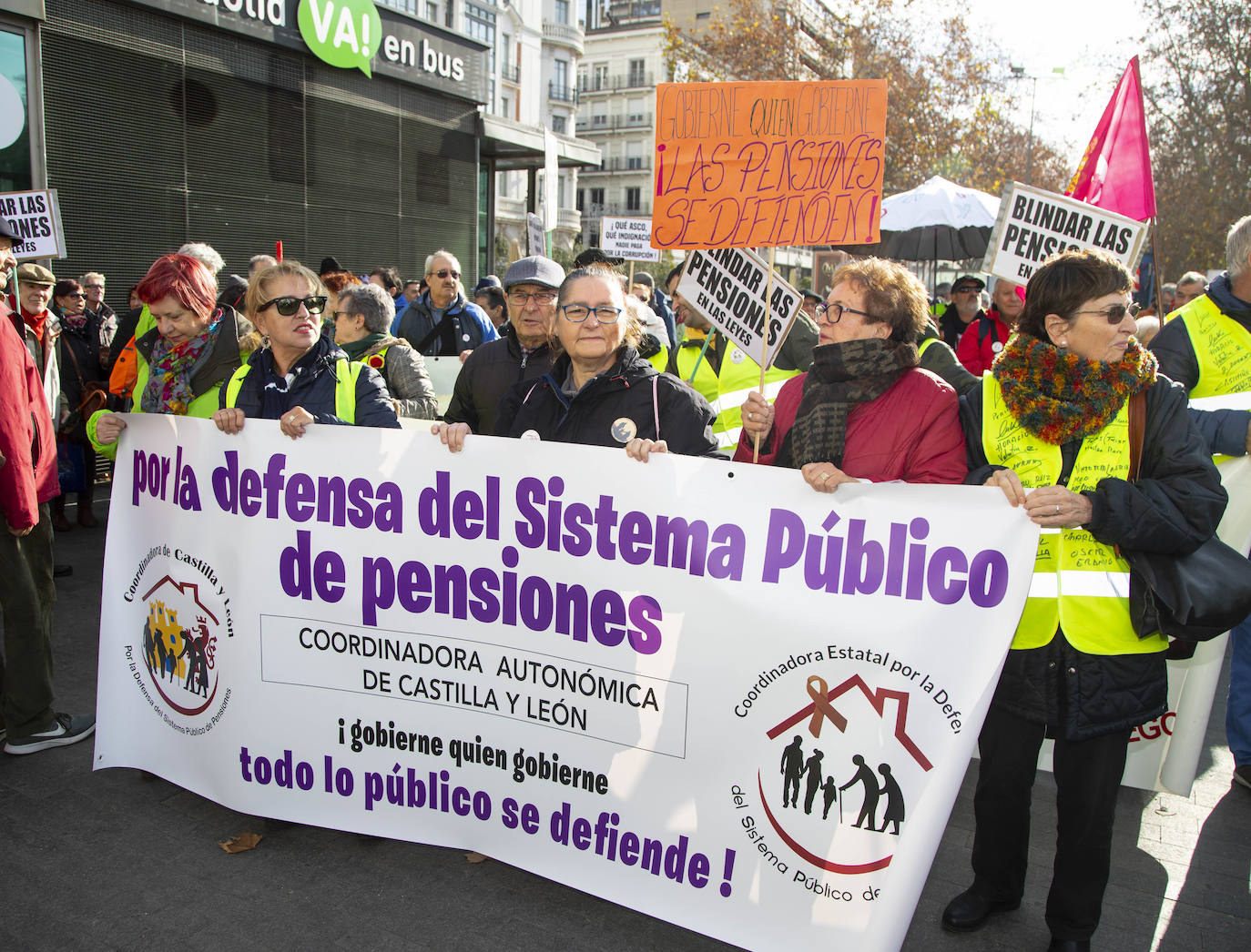 Fotos: Manifestación por las pensiones en Valladolid