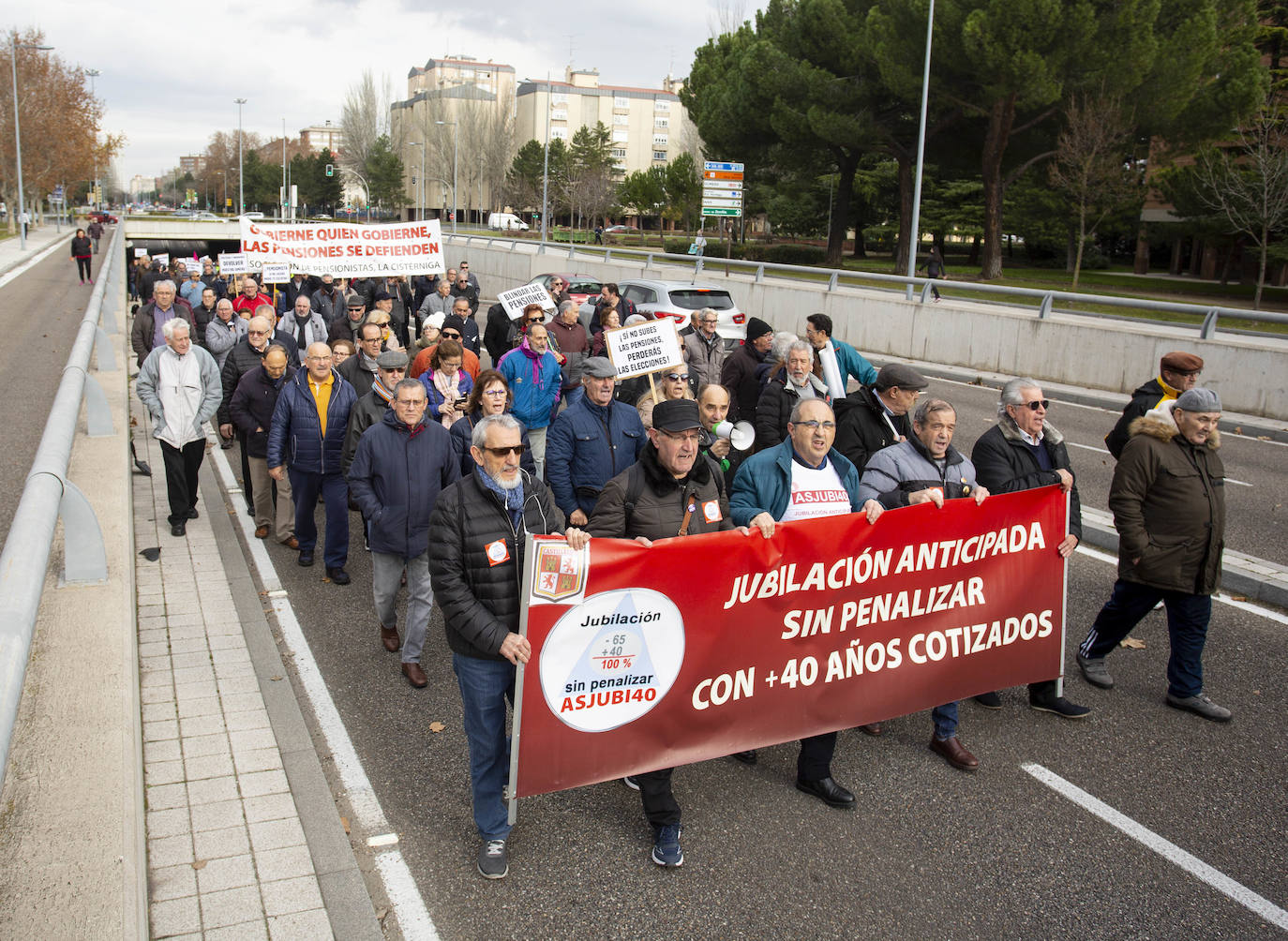 Fotos: Manifestación por las pensiones en Valladolid