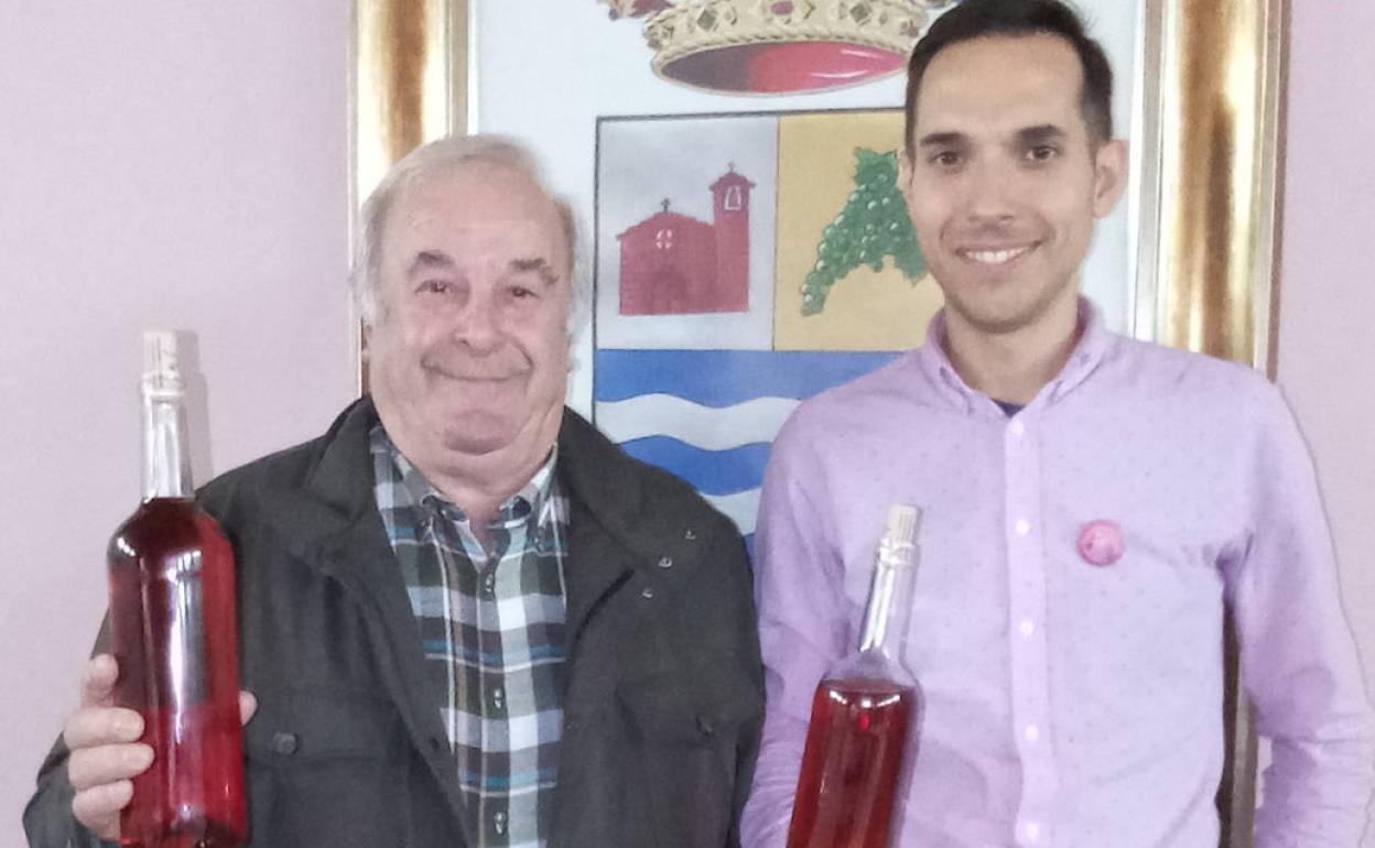 El alcalde de Cubillas de Santa Marta, Javier González Duque, y el concejal Julio Fernández Portela. 