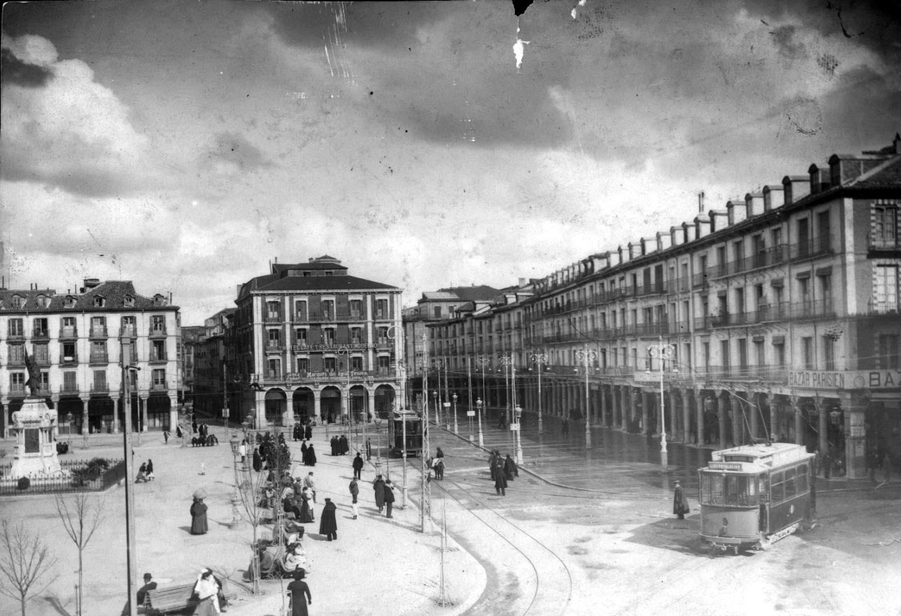 Aspecto de la Plaza Mayor a principios del siglo XX.