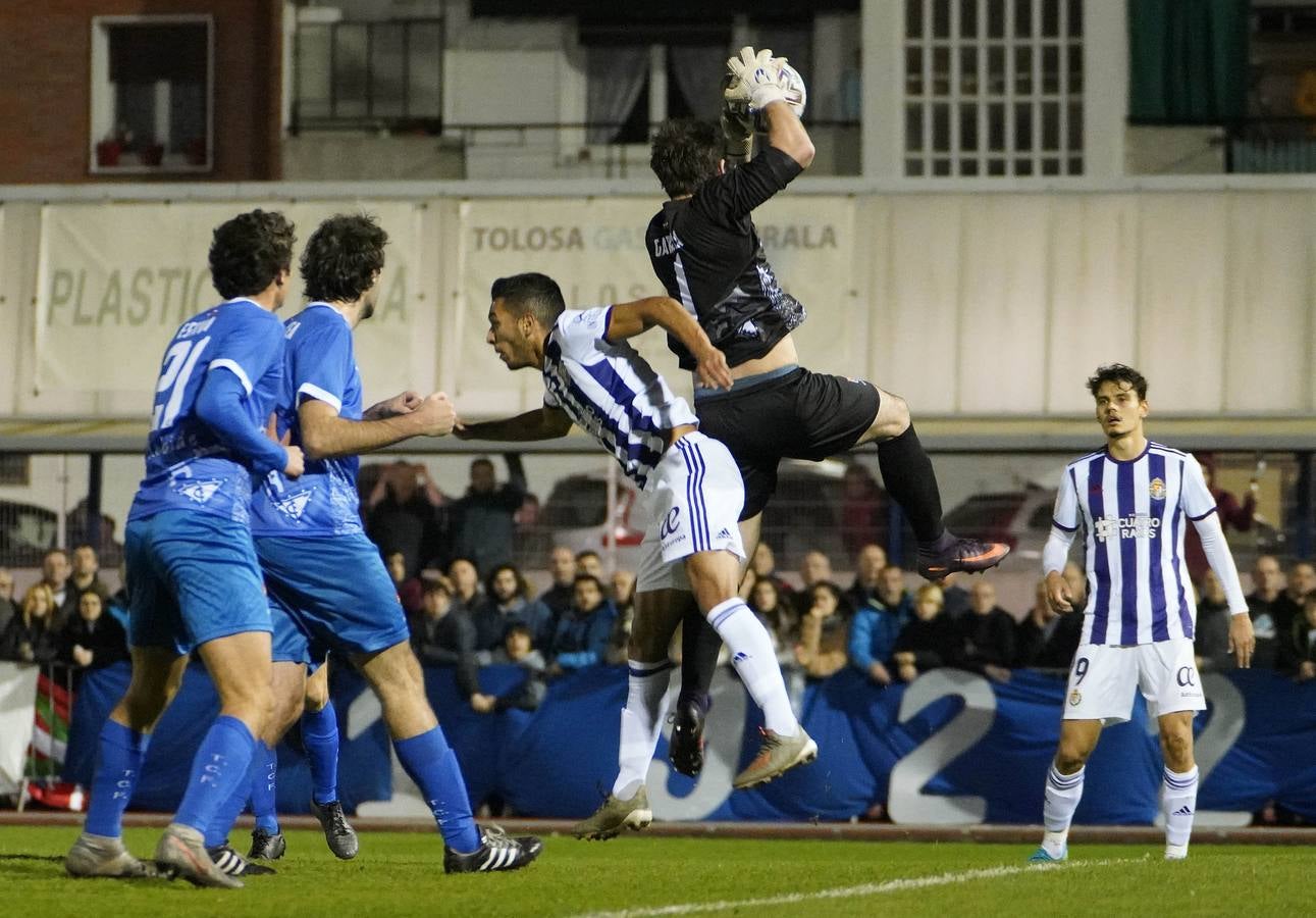 Dos goles de Aguado y uno de Ünal permiten a los blanquivioletas pasar de ronda en la Copa sin mucho desgaste