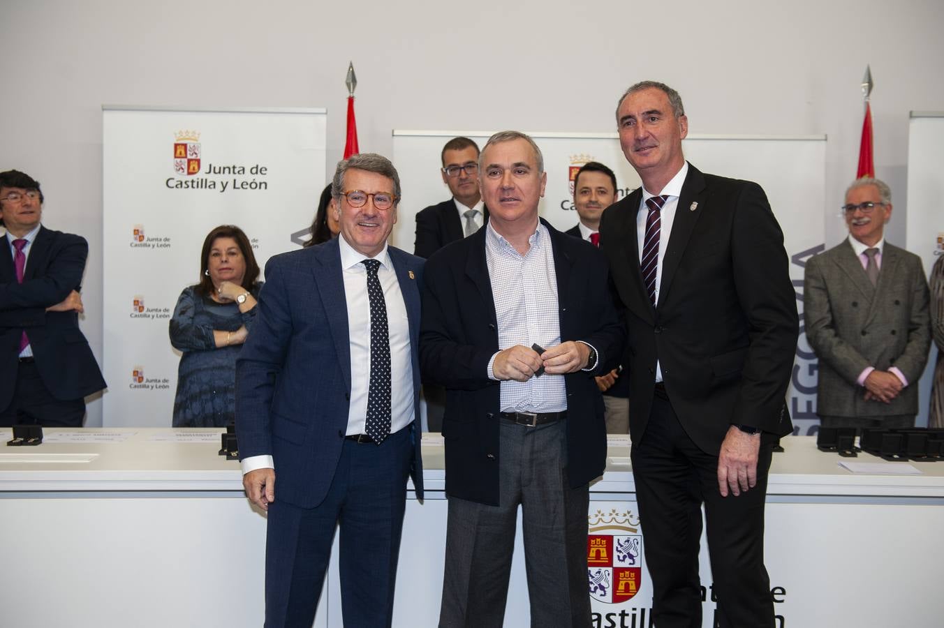 El delegado territorial, José Mazarías, ha trasladado el reconocimiento de la Junta de Castilla y León a 162 funcionarios y laborales que en 2019 culminan su carrera profesional al servicio de los ciudadanos y a los que reciben este año distinciones por años de servicio