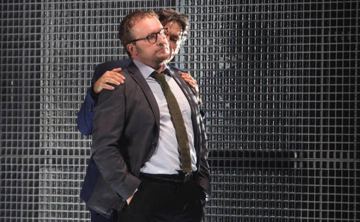 Fernando Cayo y, tras él, Miguel Hermoso. 