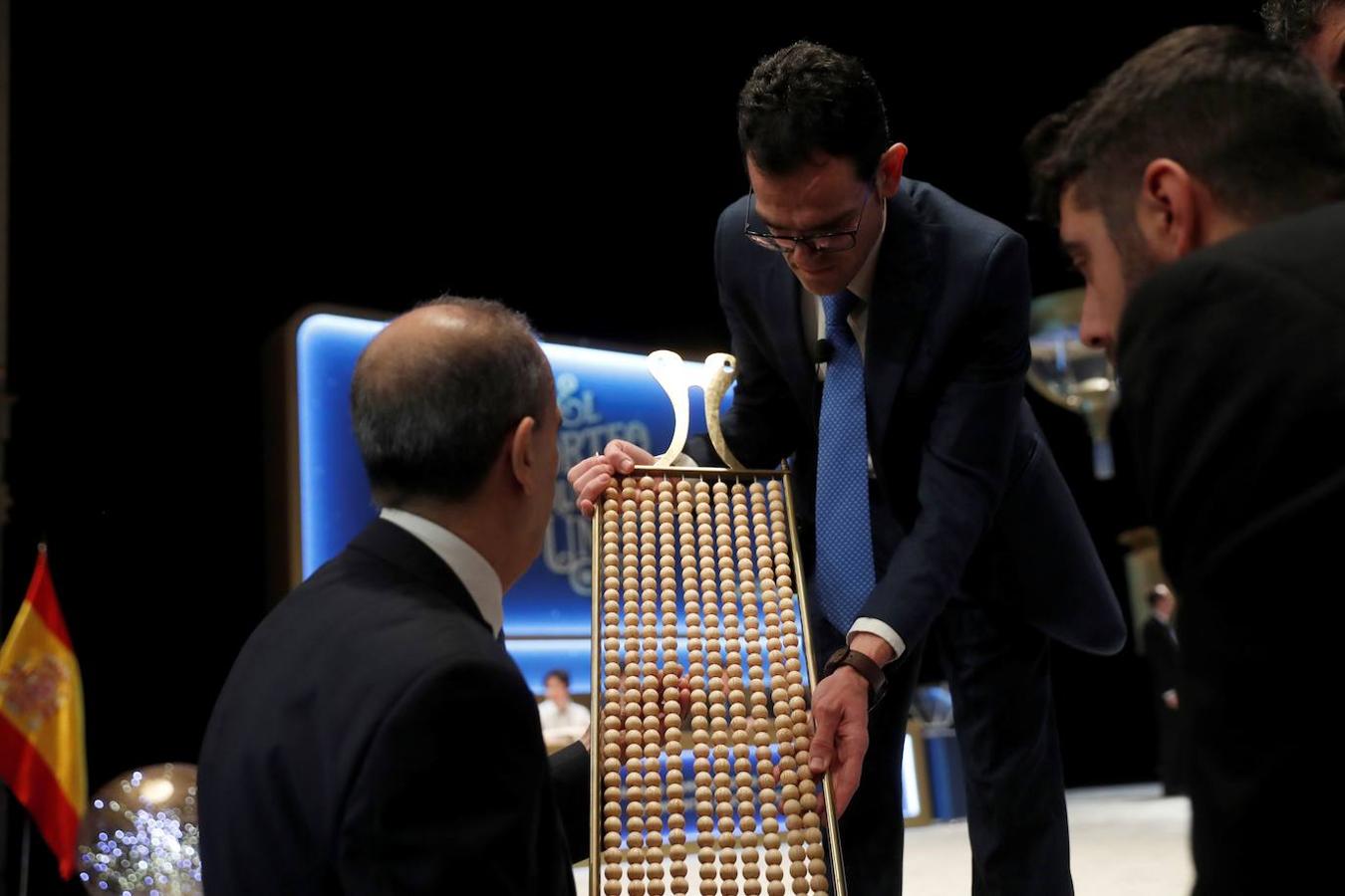 Preparativos del sorteo.