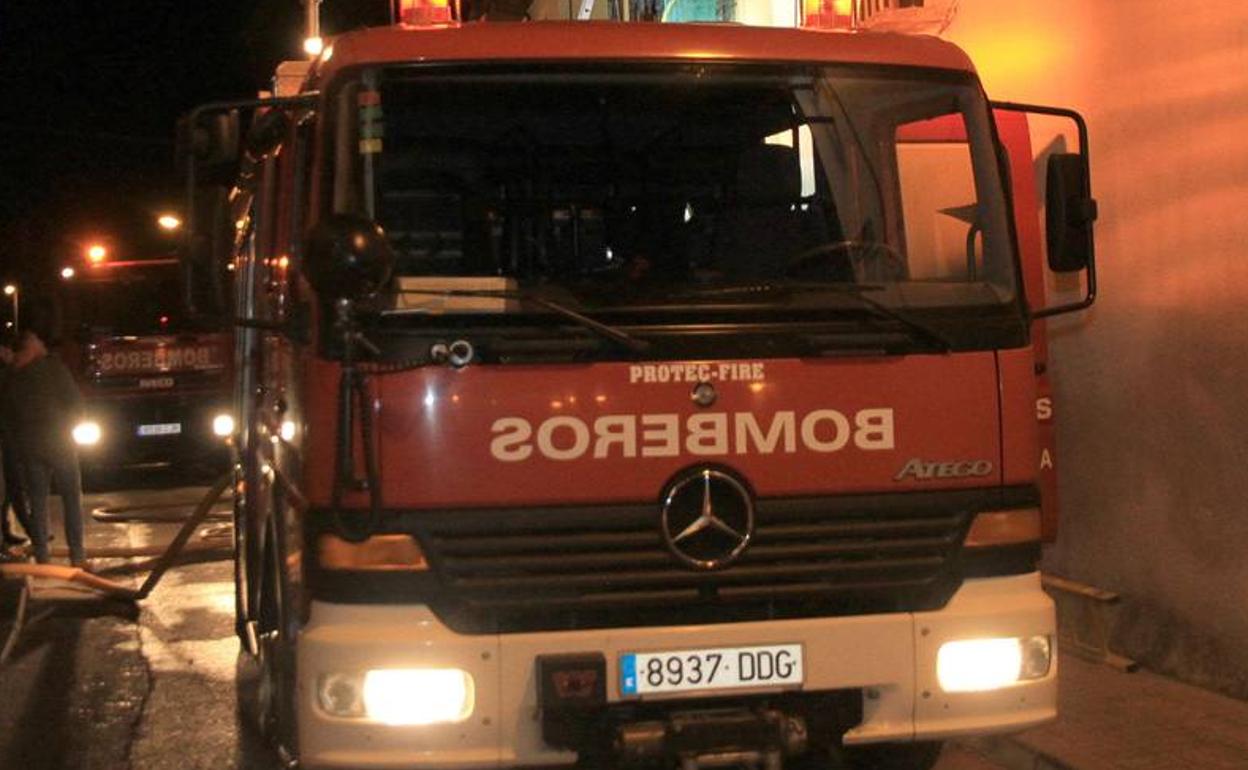 Fallece una mujer en el incendio de una vivienda en Medina de Pomar (Burgos)