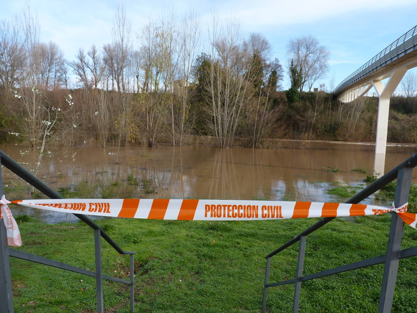 Fotos: El río Duero a la altura de Tudela el día de Navidad