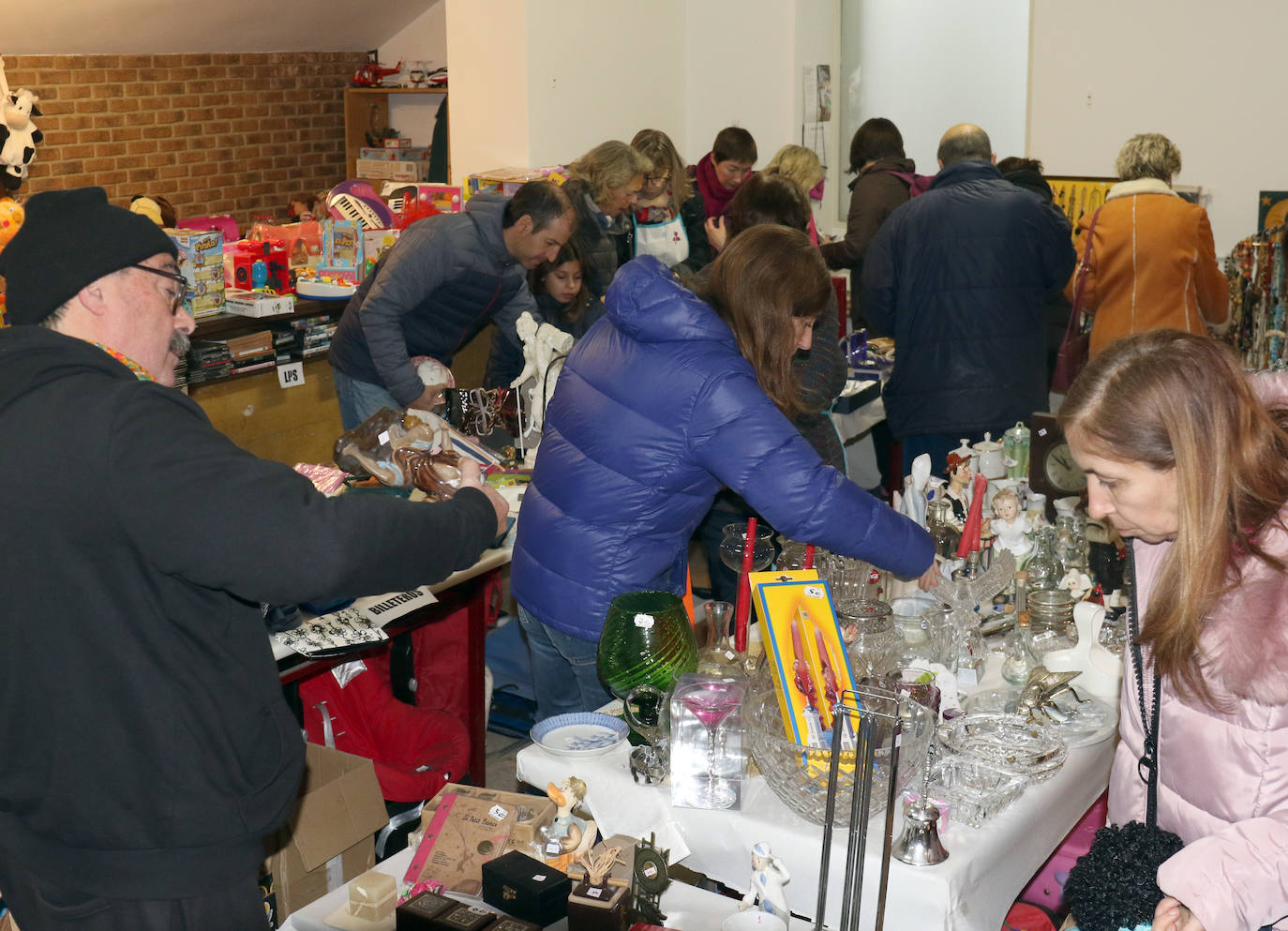 El acto solidario se realiza en la Iglesia de la Paz en Plaza de España con el objetivo de recaudar dinero para Madagascar.