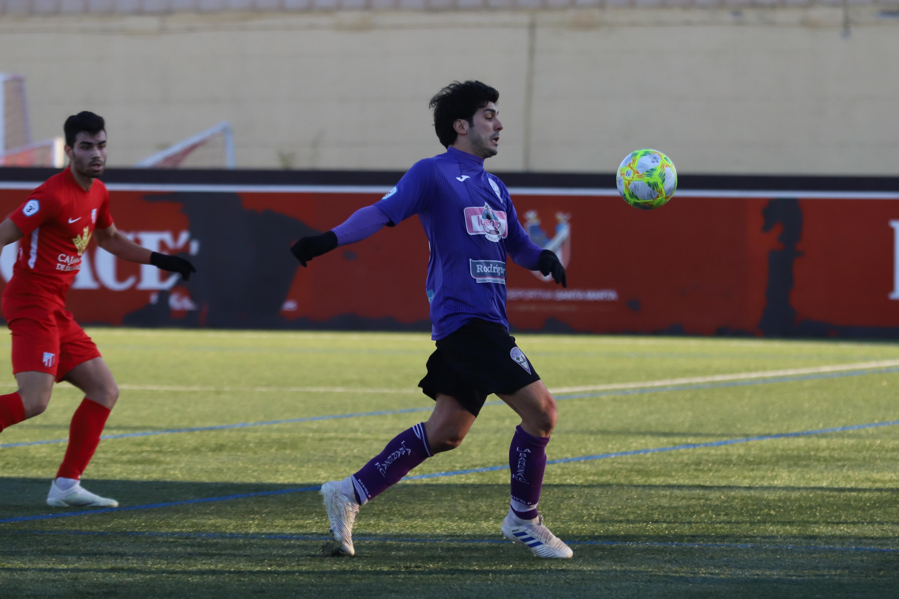 Fotos: La falta de gol impide la victoria del Santa Marta ante La Bañeza