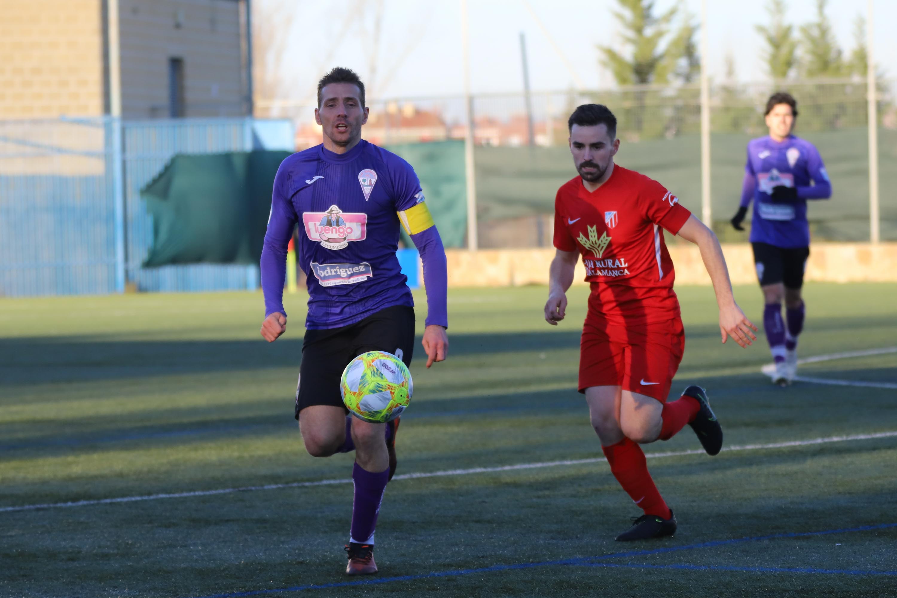 Fotos: La falta de gol impide la victoria del Santa Marta ante La Bañeza