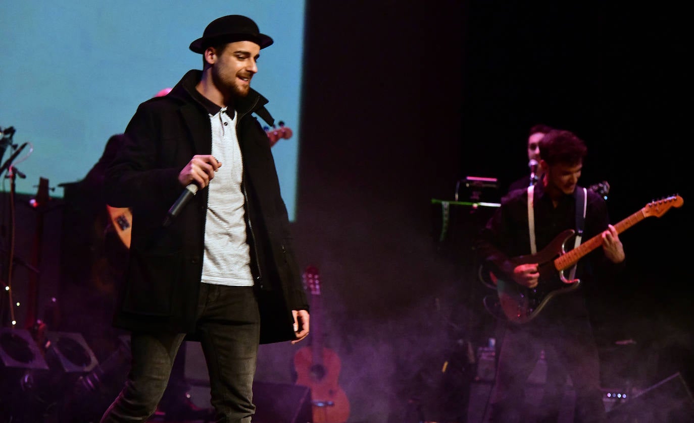 Celebración de Mira quien canta en el auditorio de El Espina. PEDRO LUIS MERINO