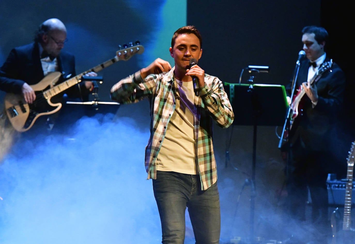 Celebración de Mira quien canta en el auditorio de El Espina. PEDRO LUIS MERINO