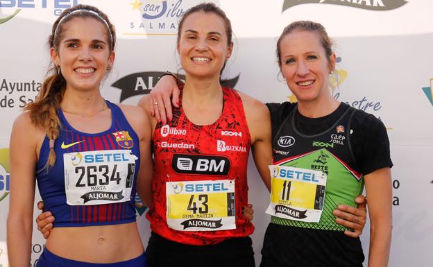 Gema Martín (centro) junto a Marta Garcia y Estela Navascues. 